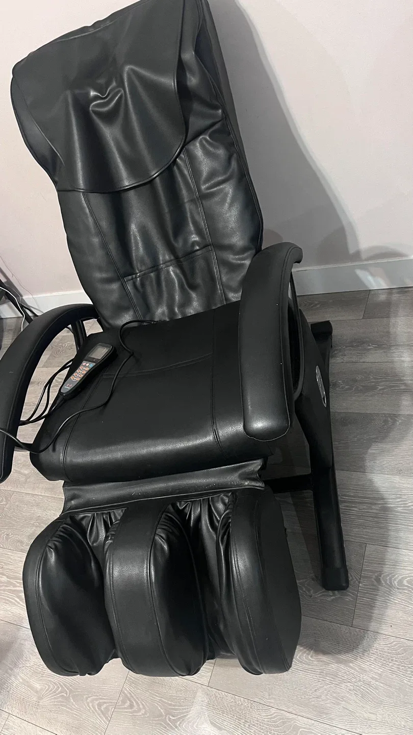 Black Leather Massage Chair image indicator(3)
