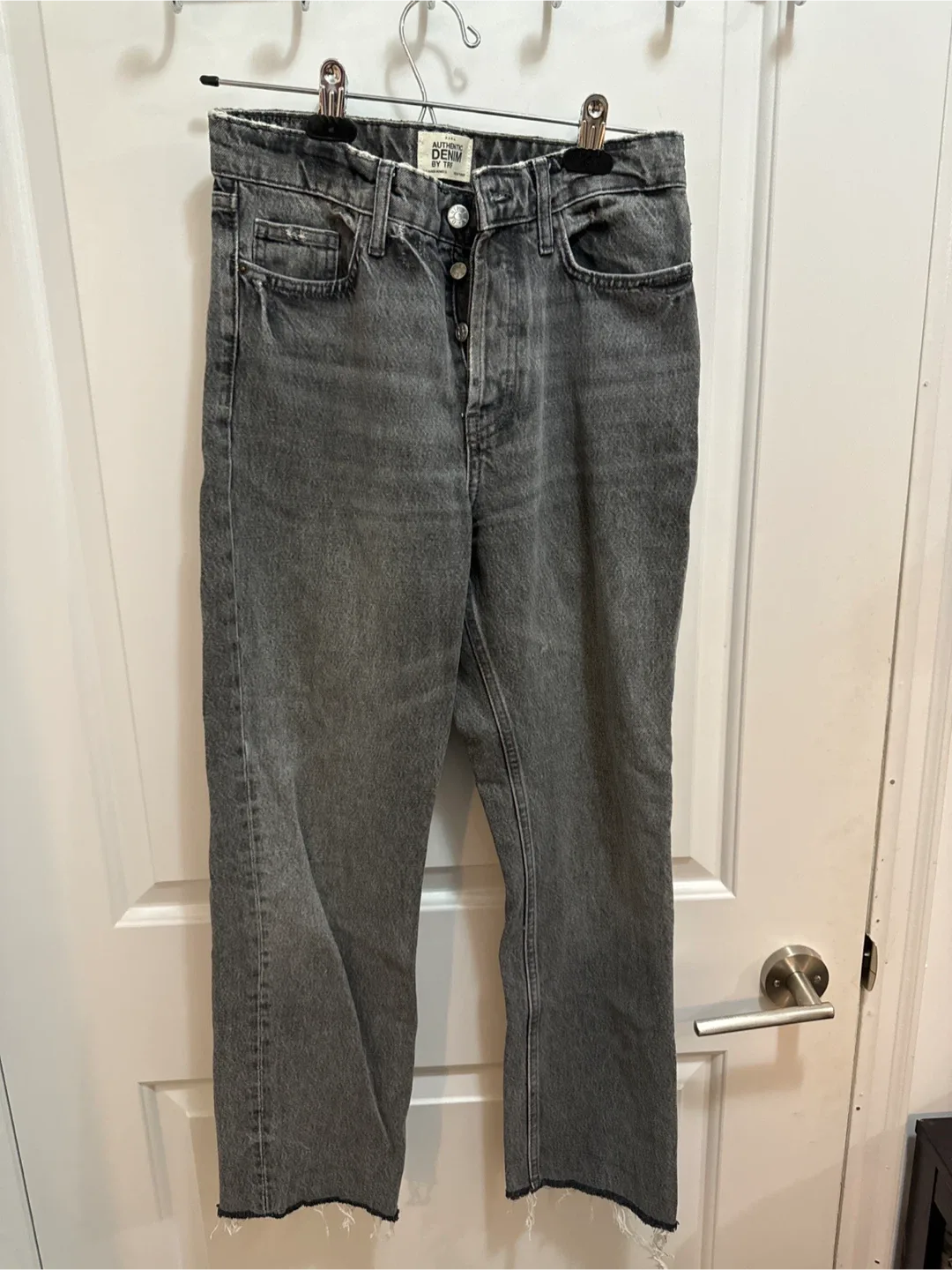 Zara Jeans - Size 4 thumbnail
