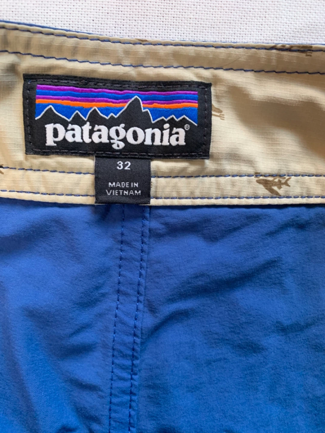 Patagonia Boardshorts - Size 32 - photo 5