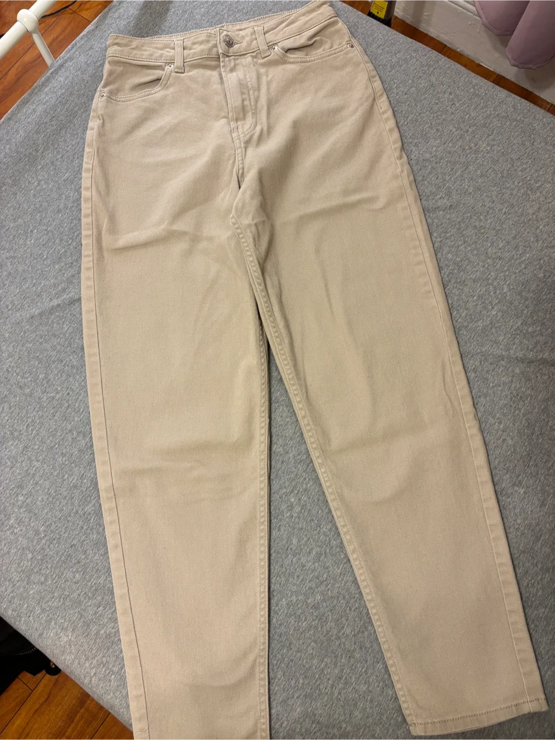 New H&M Beige/ light brown Jeans