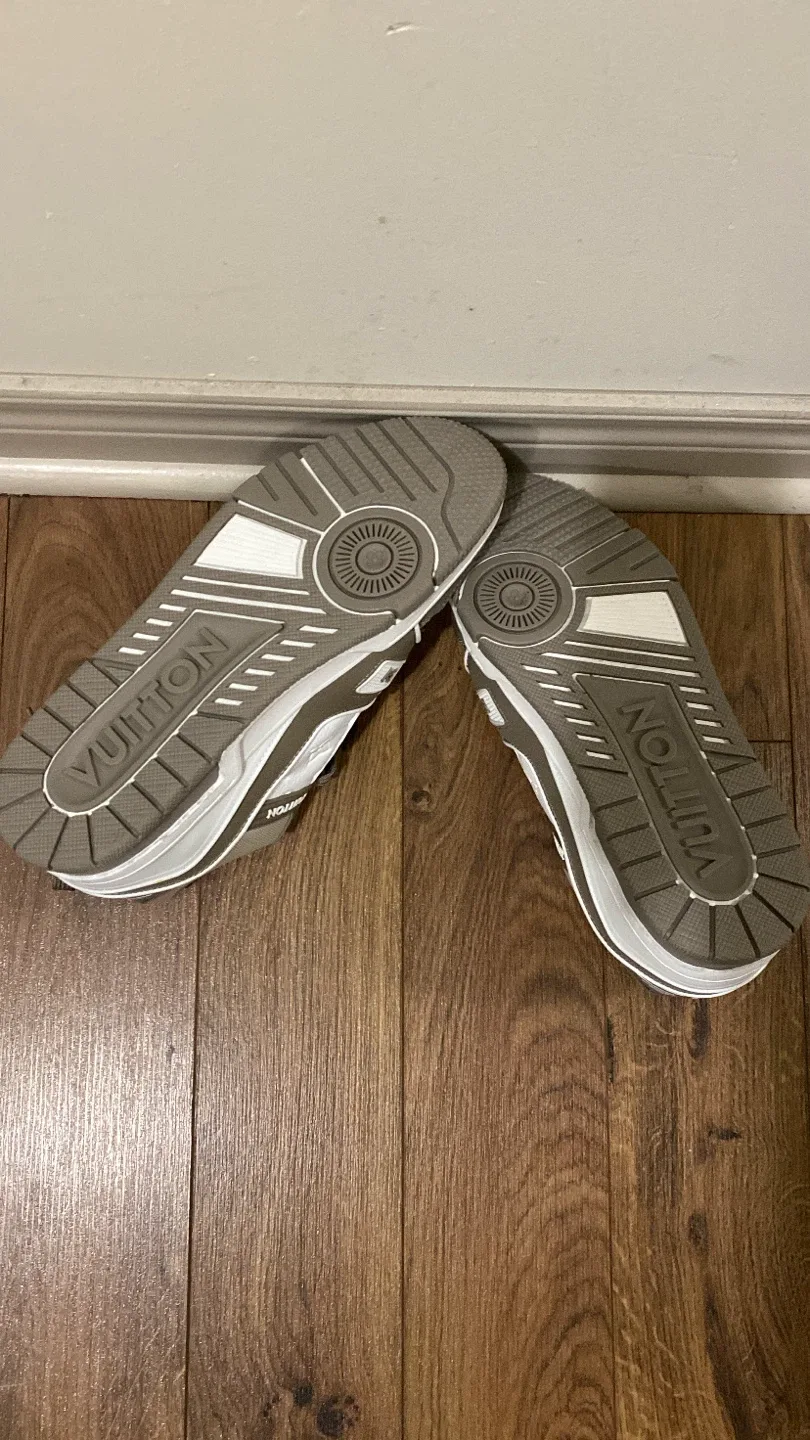 Louis Vuitton Trainer Sneakers image indicator(7)