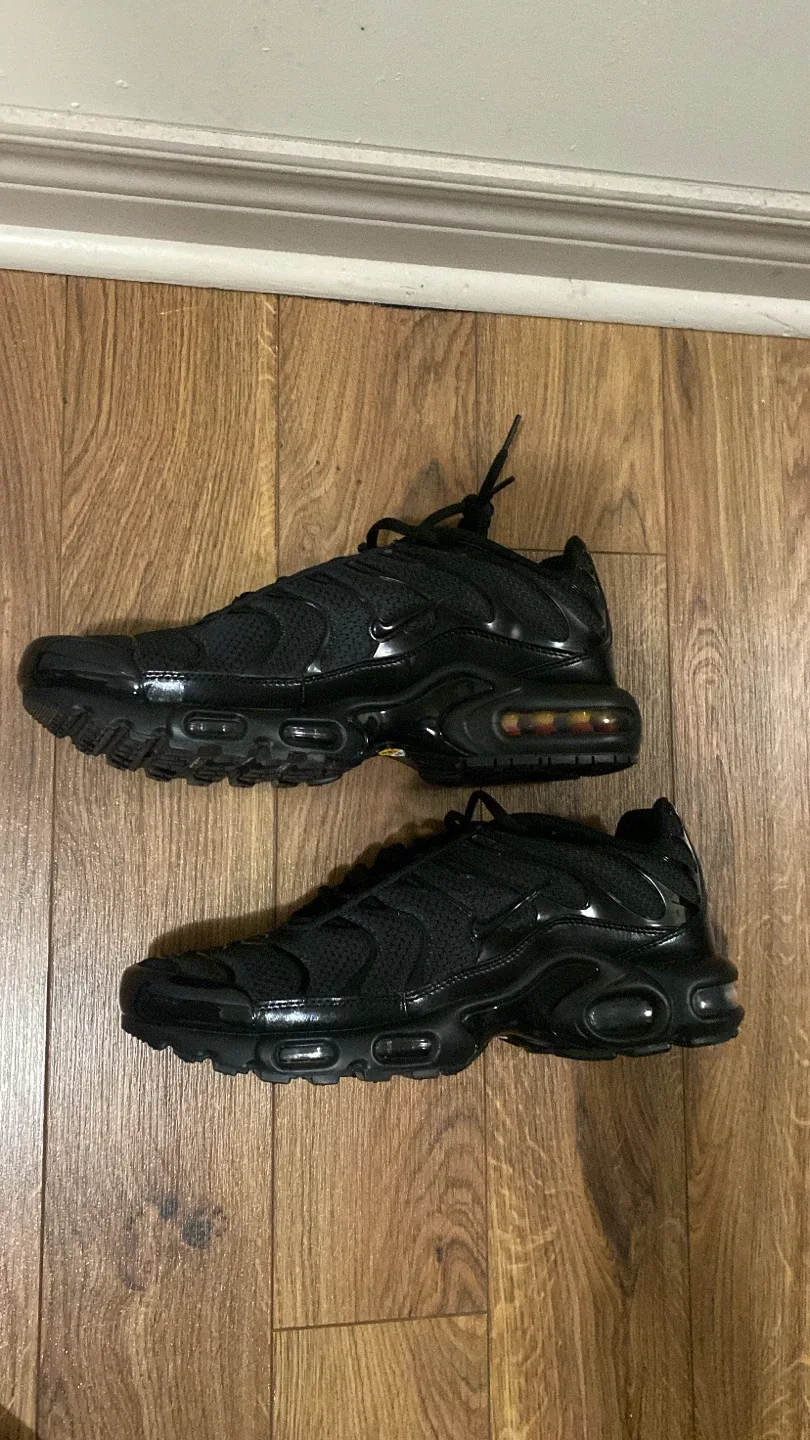 Nike Air Max Plus TN Black image indicator(2)