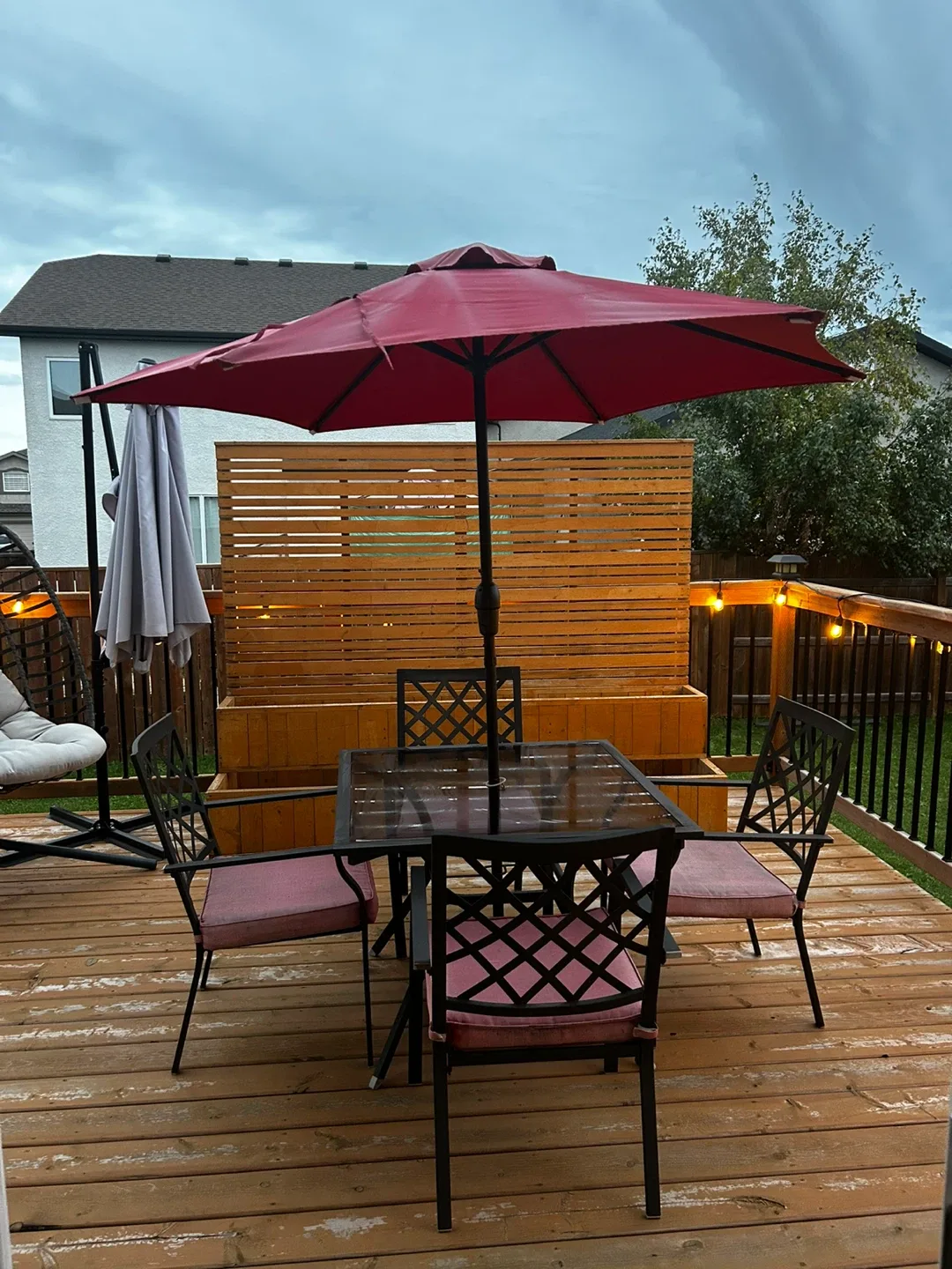 Patio Table Set with Umbrella image indicator(2)
