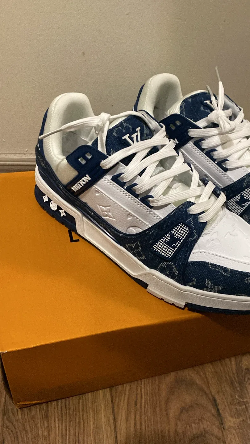 Louis Vuitton Trainer Sneakers image indicator(2)