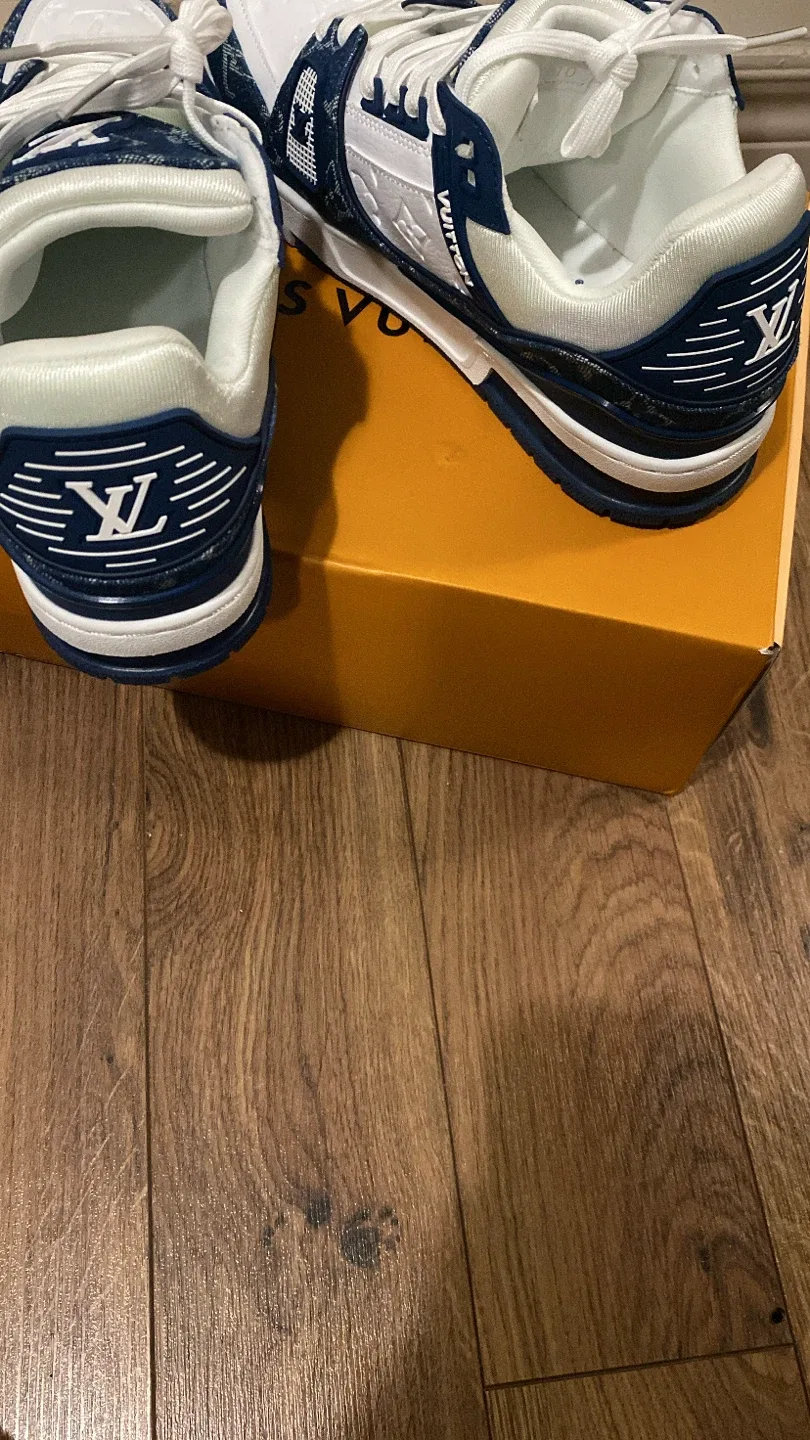 Louis Vuitton Trainer Sneakers image indicator(4)