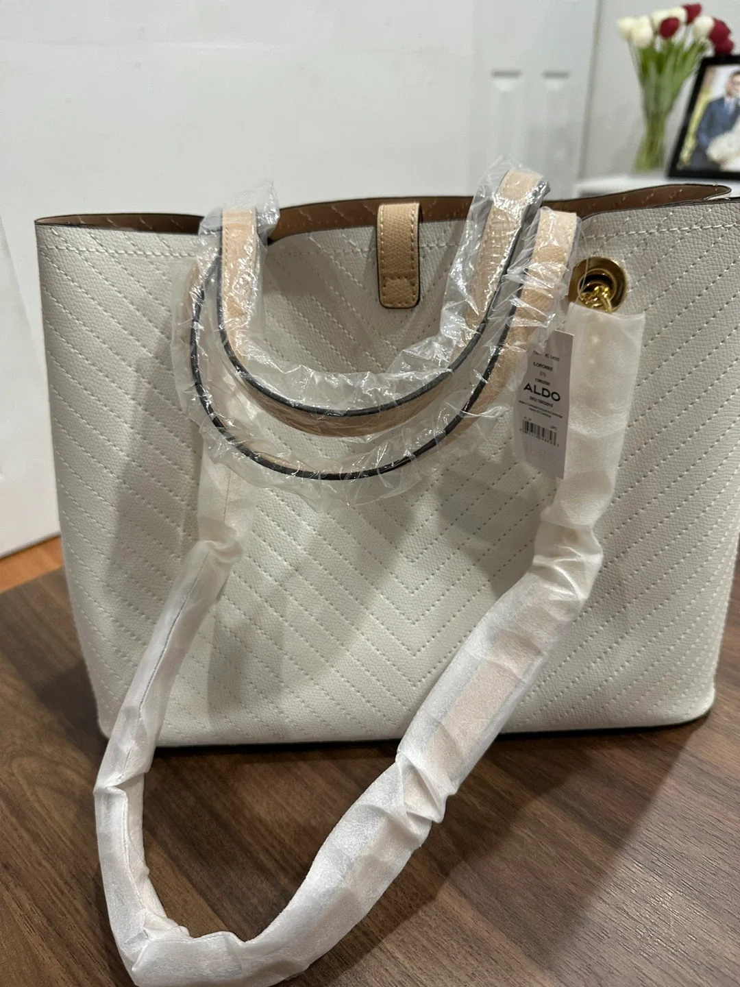 New Aldo White Tote Bag image indicator(2)