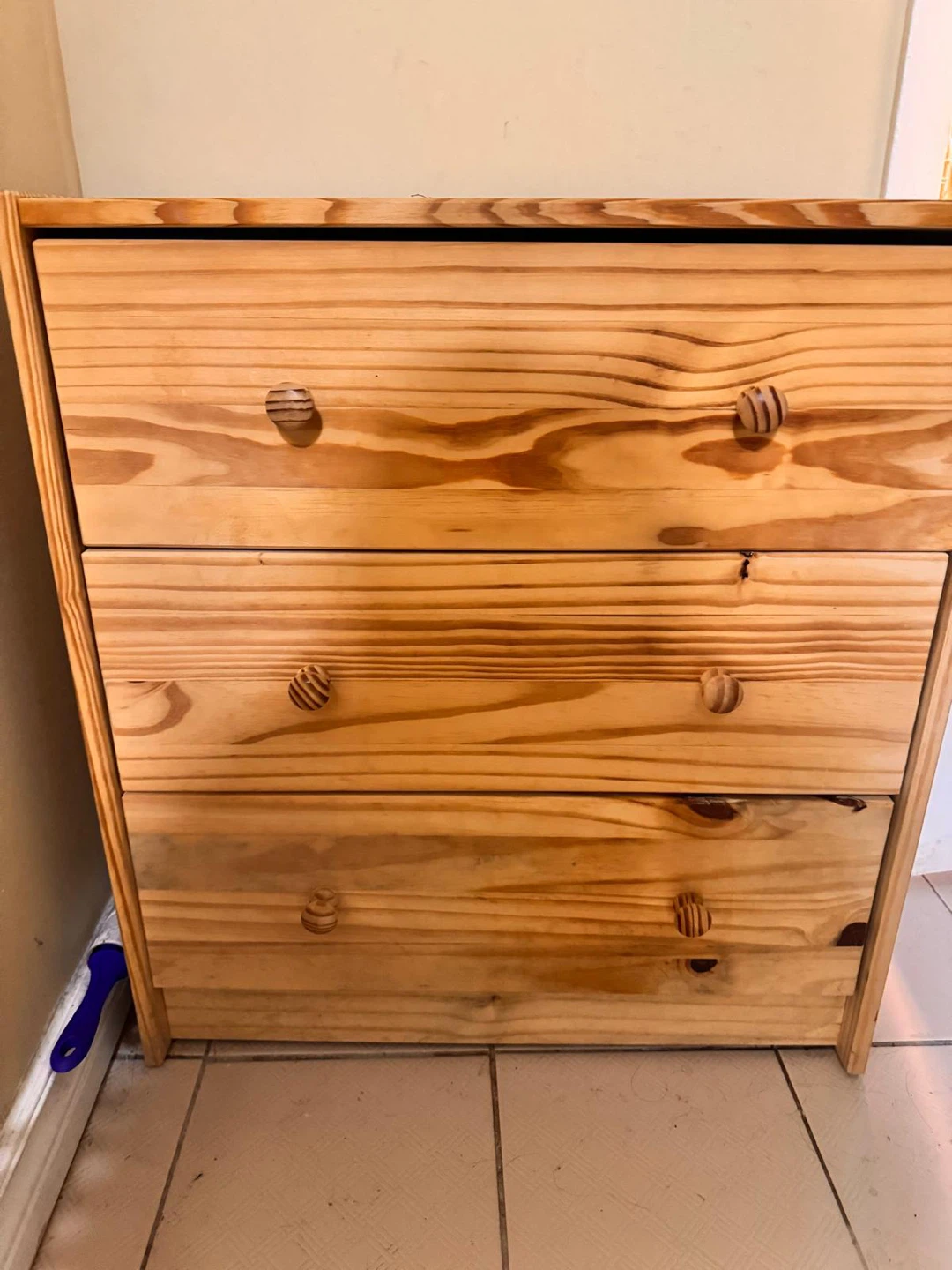 Wooden 3-Drawer Dresser - photo 2