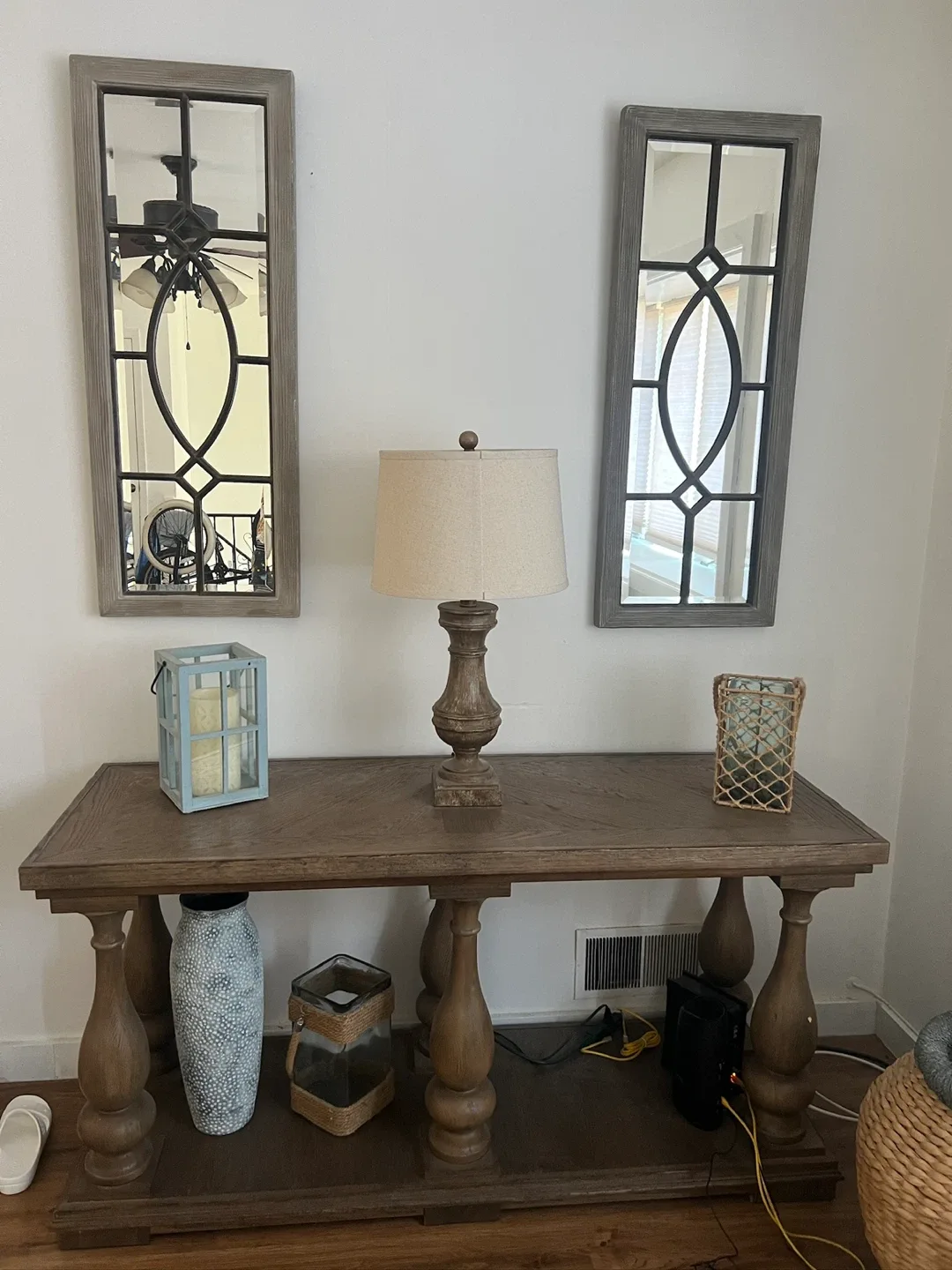 Home Decor: Table, Lamp, Mirrors, Vases image indicator(2)