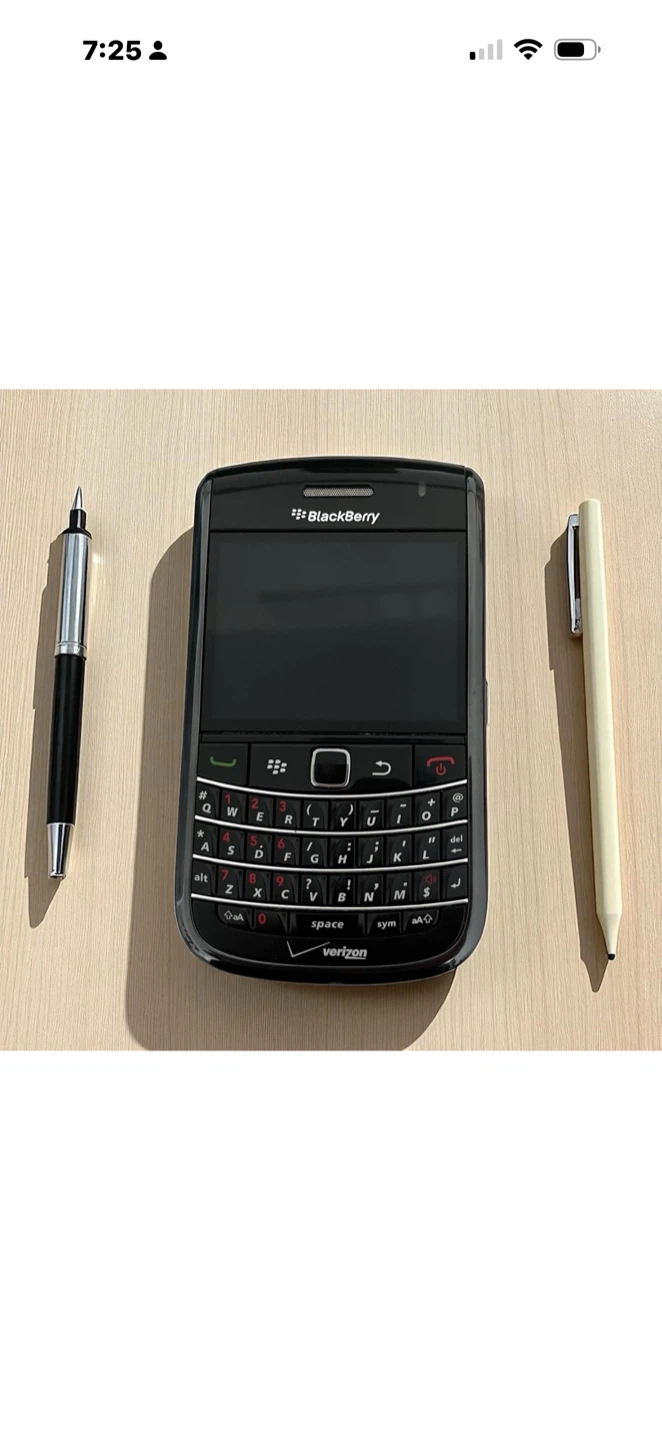 BlackBerry Curve Cellphone - photo 2