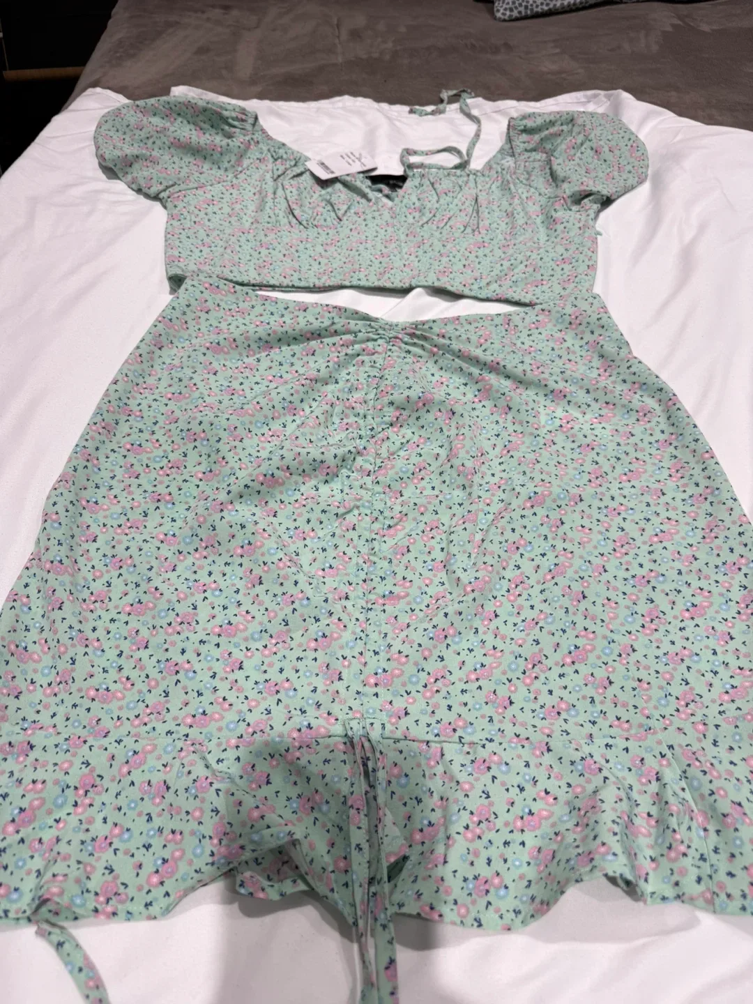 Floral Two-Piece Set - Size Large thumbnail