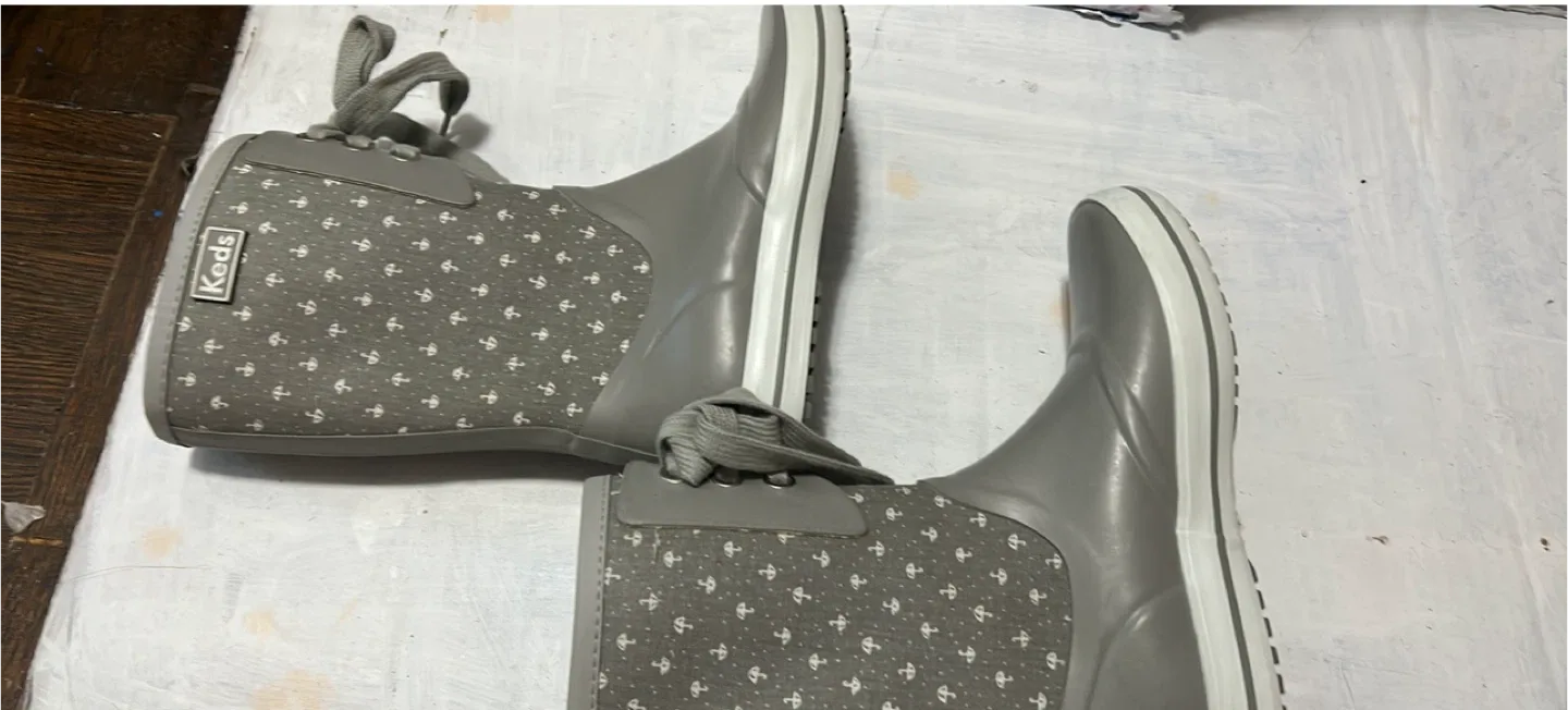 Keds Waterproof Rubber Boots - Size 6 image indicator(5)