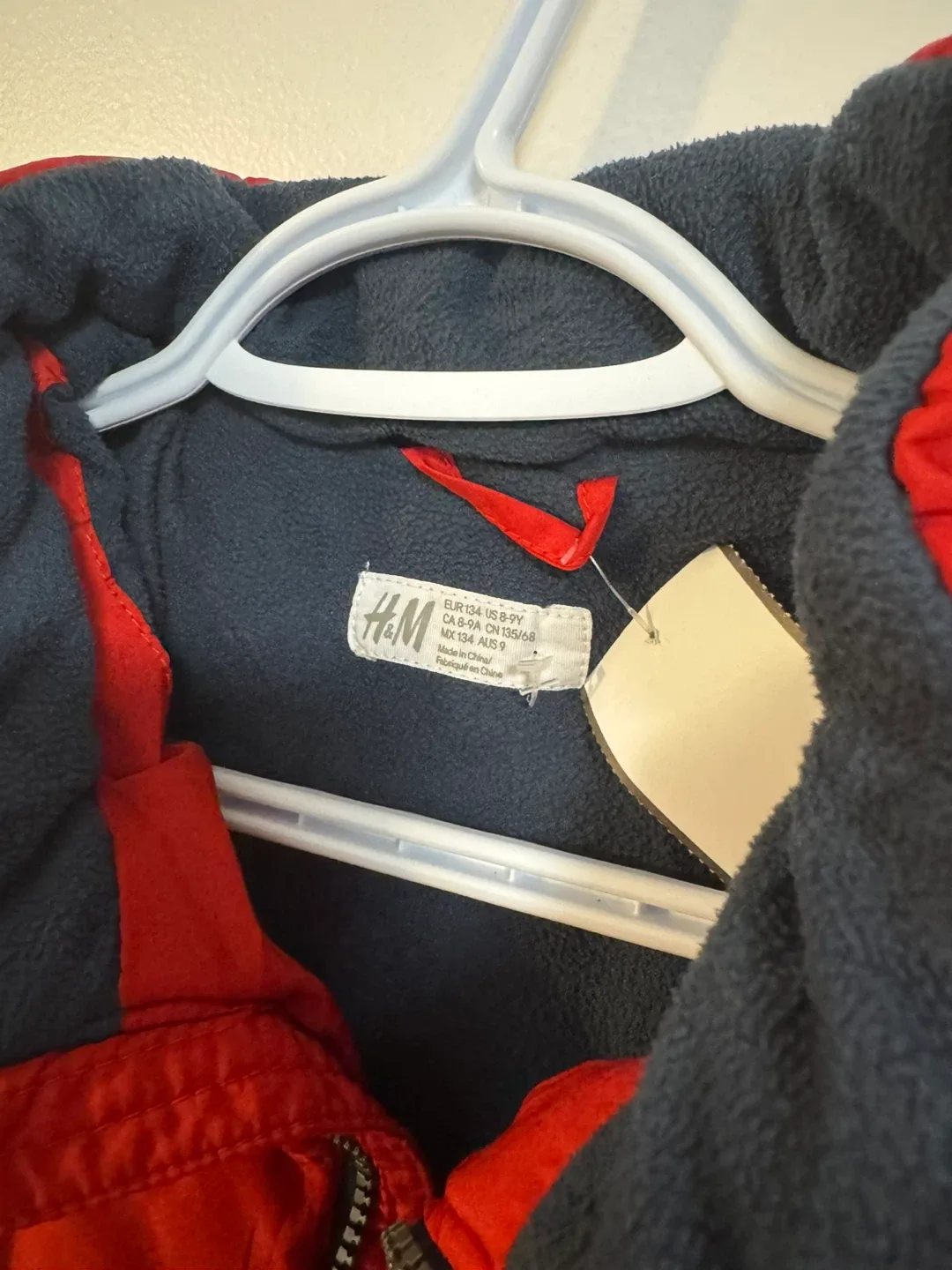 H&M Red Puffer Jacket - Size 8-9 Years image indicator(2)