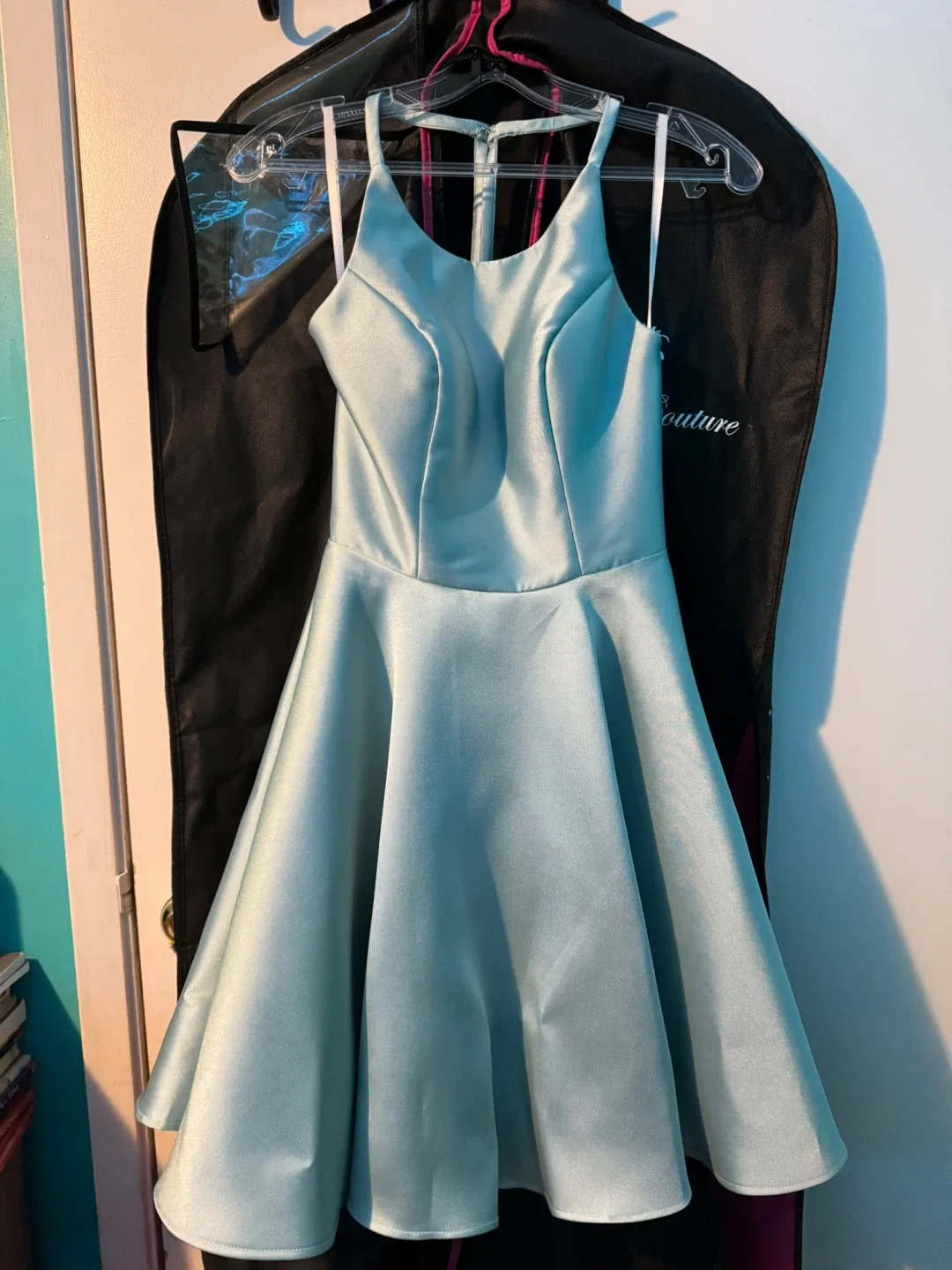 Grad dress image indicator(2)