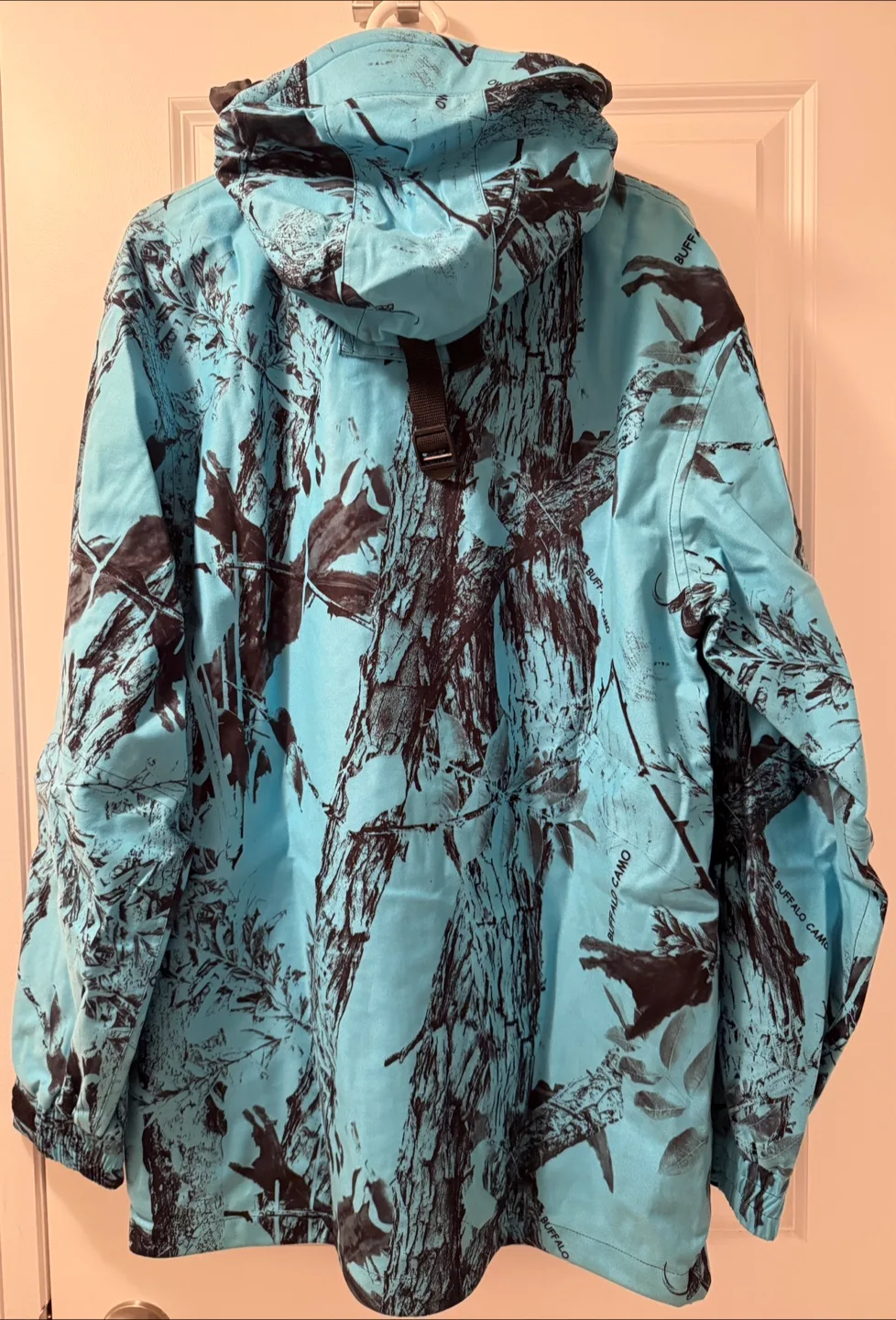 Ridgeline of New Zealand Blue snow Jacket image indicator(2)