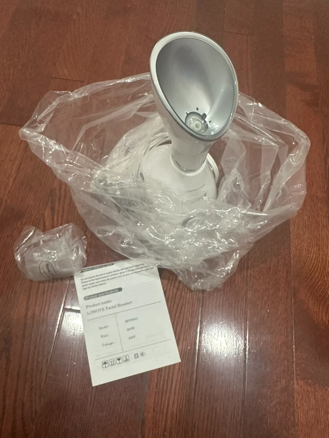 LONOVE Nano Ionic Facial Steamer - New in Box!🥕 image indicator(4)