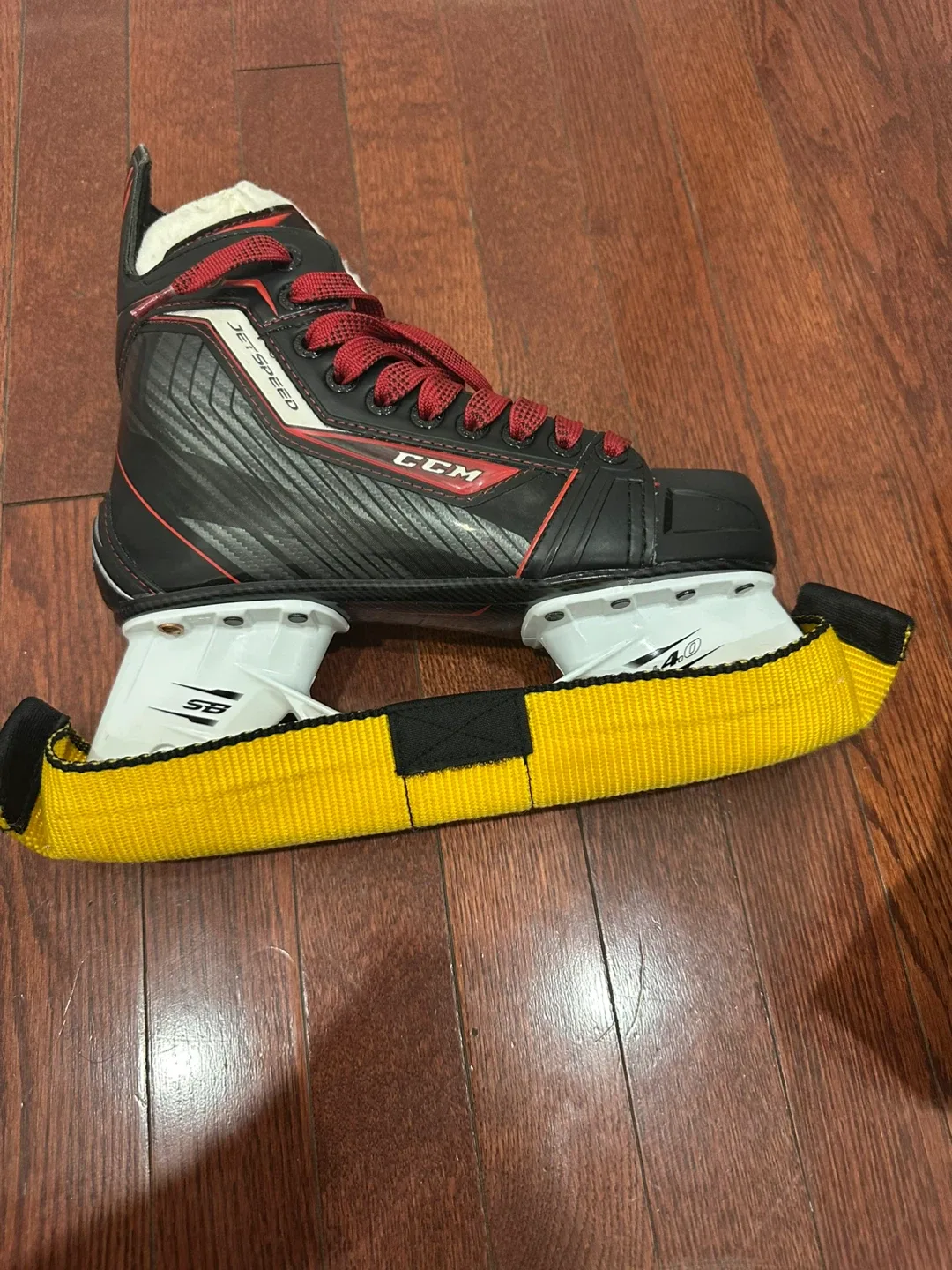 CCM JetSpeed 270 Ice Hockey Skates - Size 5🥕 image indicator(4)