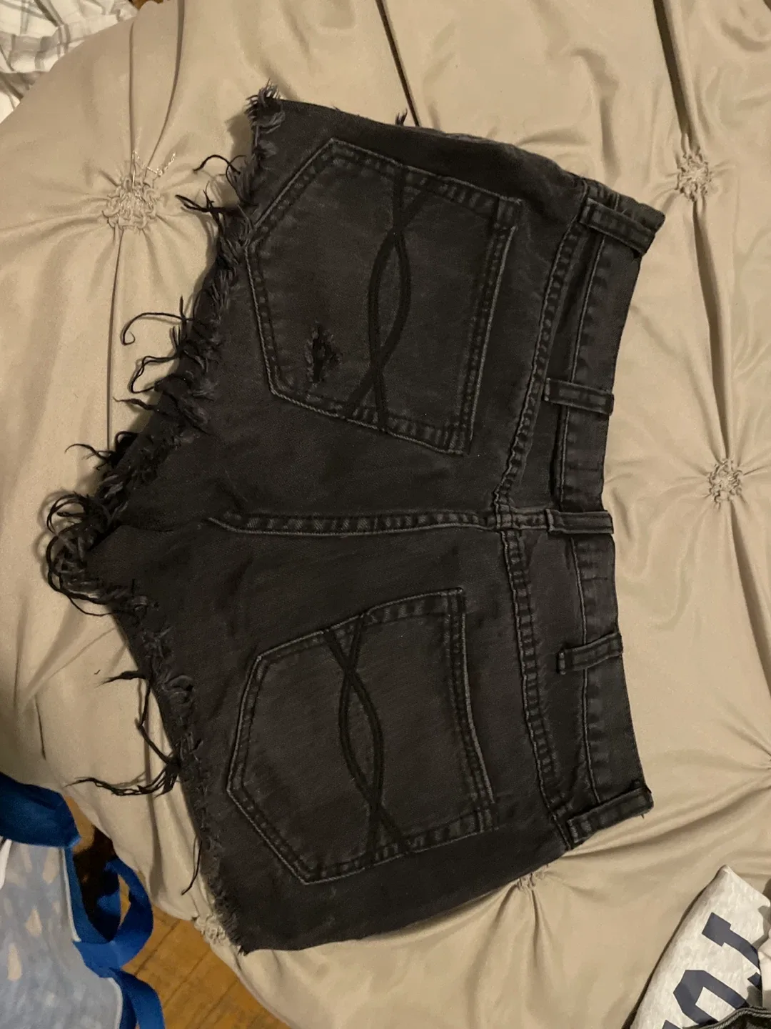 Abercrombie & Fitch Black Denim Shorts image indicator(2)