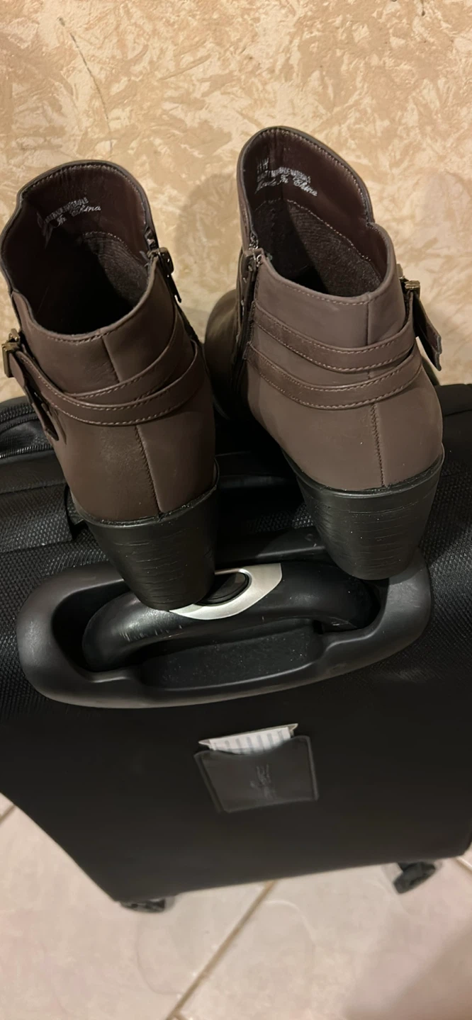 Brand New easy streets brown boots size 11 - photo 2