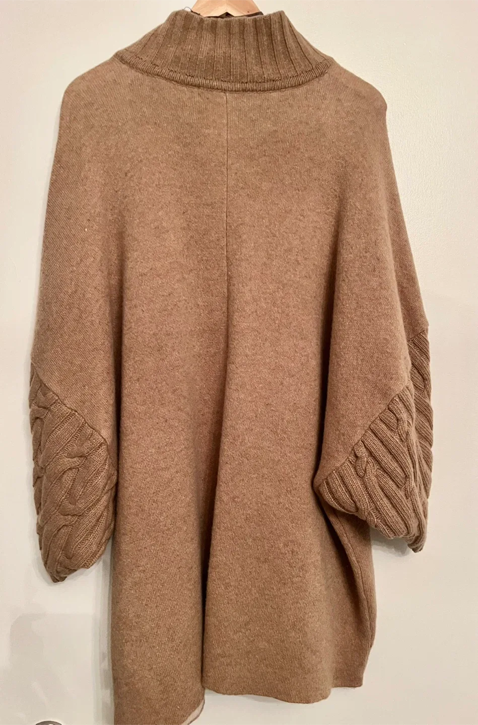 Chiaramente Wool Blend Cape - Size XL/TG image indicator(6)
