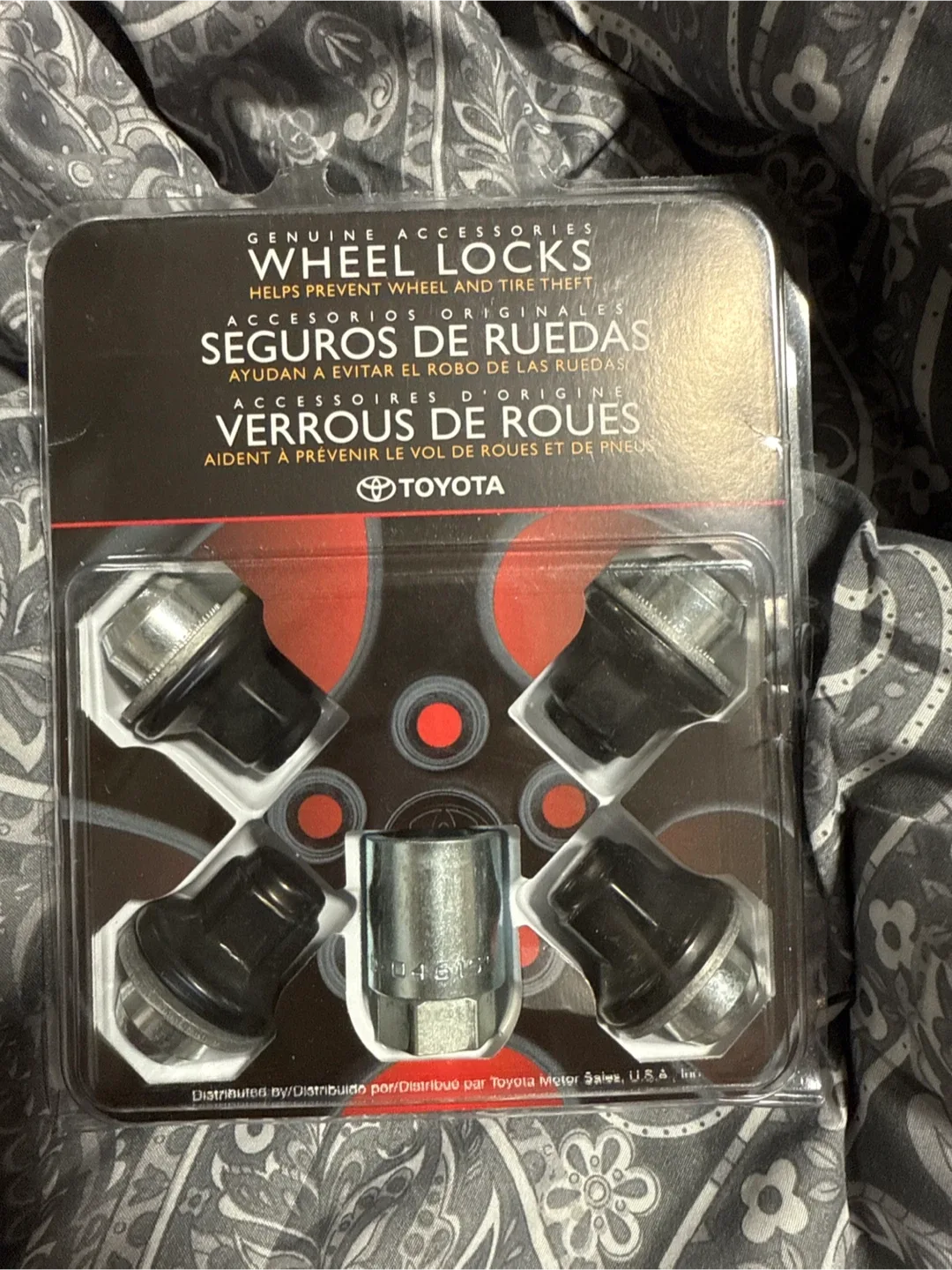 New Toyota Wheel Locks - Genuine Accessories image indicator(2)