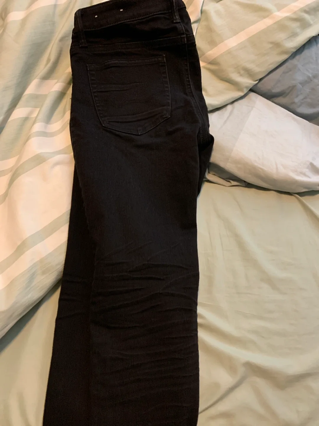 American Eagle Black Jeans image indicator(2)