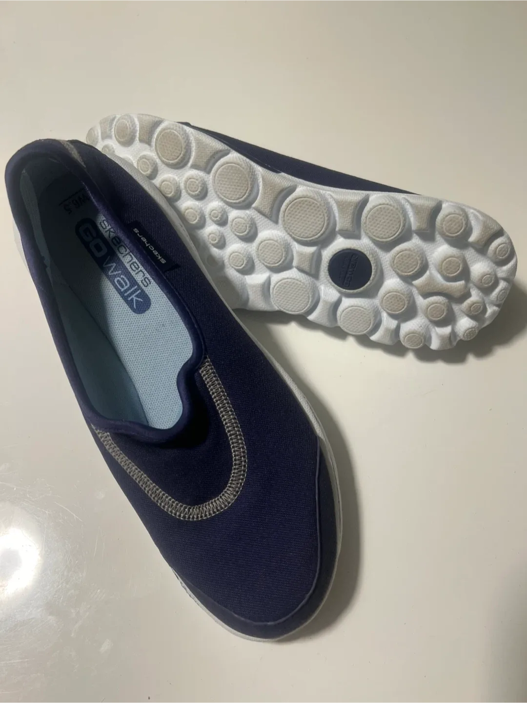 Skechers GOwalk Slip-On Shoes - Women's Size 6.5 image indicator(2)