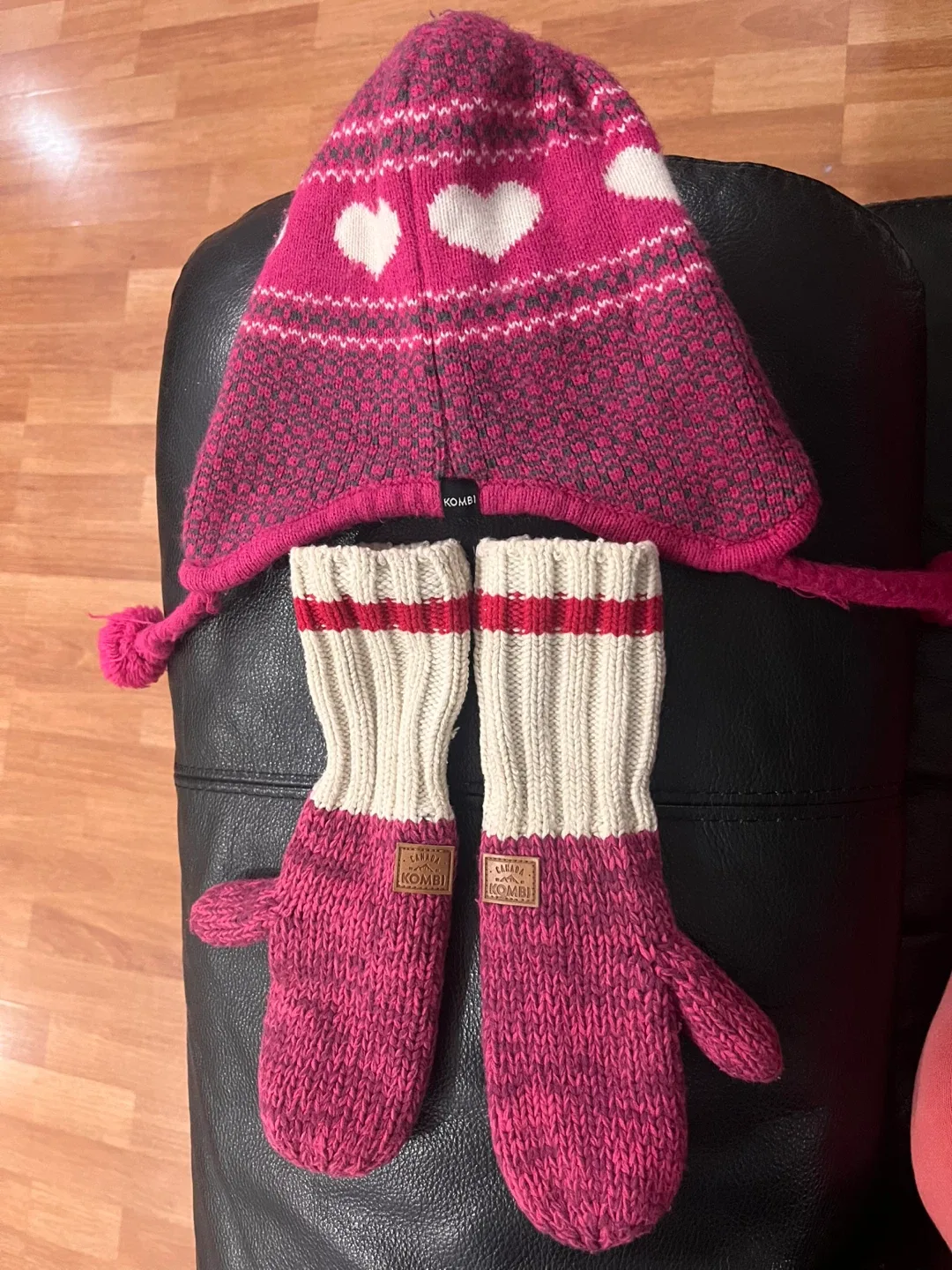 KOMBI  mittens and Hat  for kids (girls) image indicator(3)