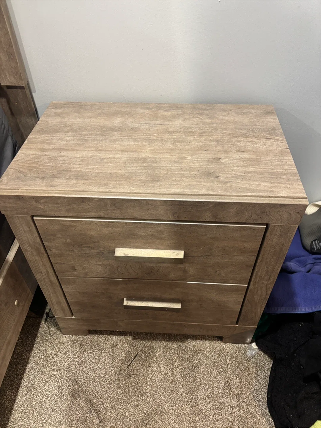 Ashley’s furniture bed set-king image indicator(5)