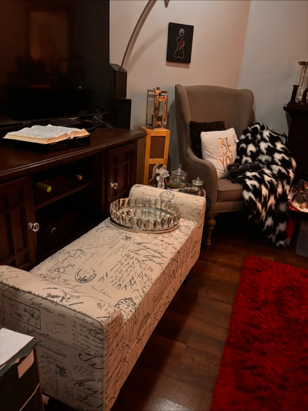 🥕Upholstered Ottoman Bench thumbnail