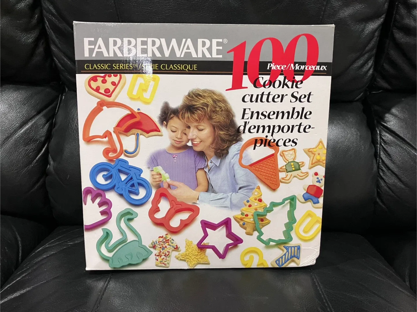 Farberware 100-Piece Cookie Cutter Set thumbnail
