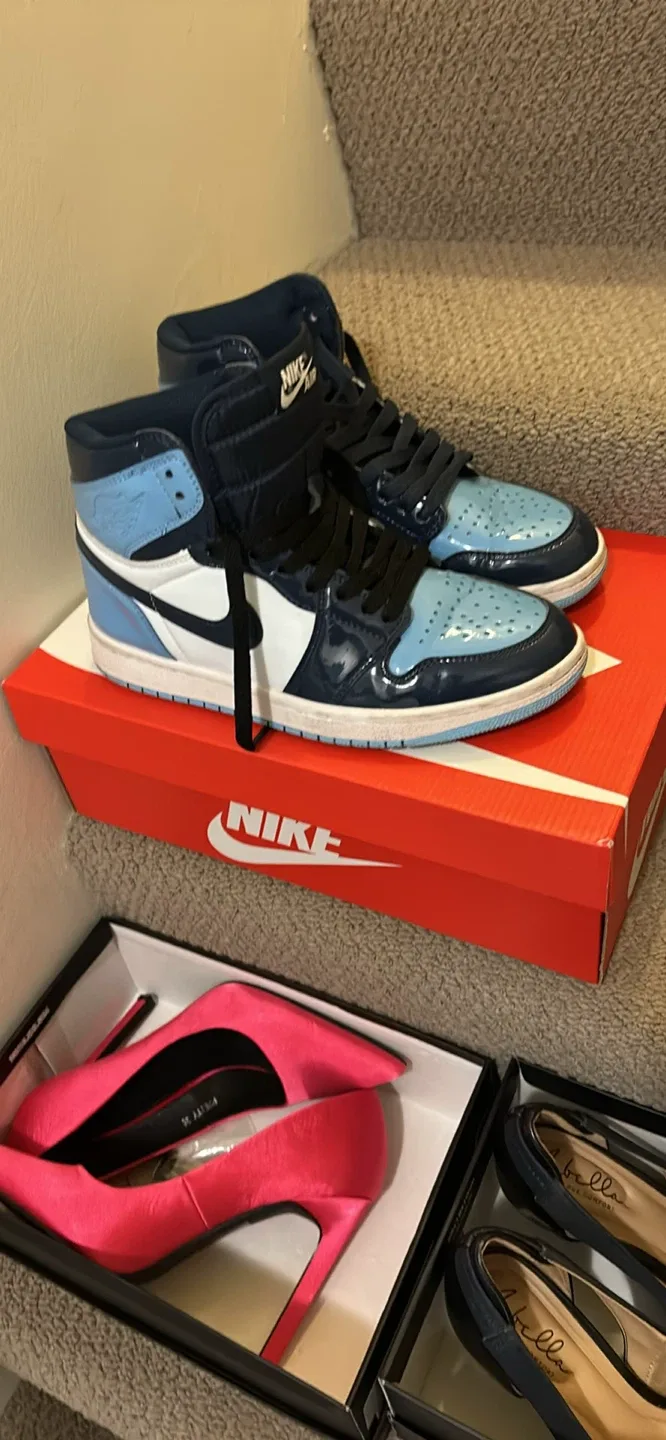 Shoe lot image indicator(6)