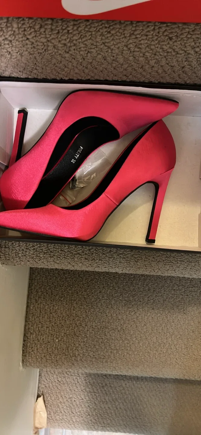 Shoe lot image indicator(4)