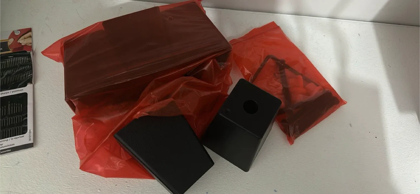 Sofa - Light Gray (Leon's) image indicator(5)