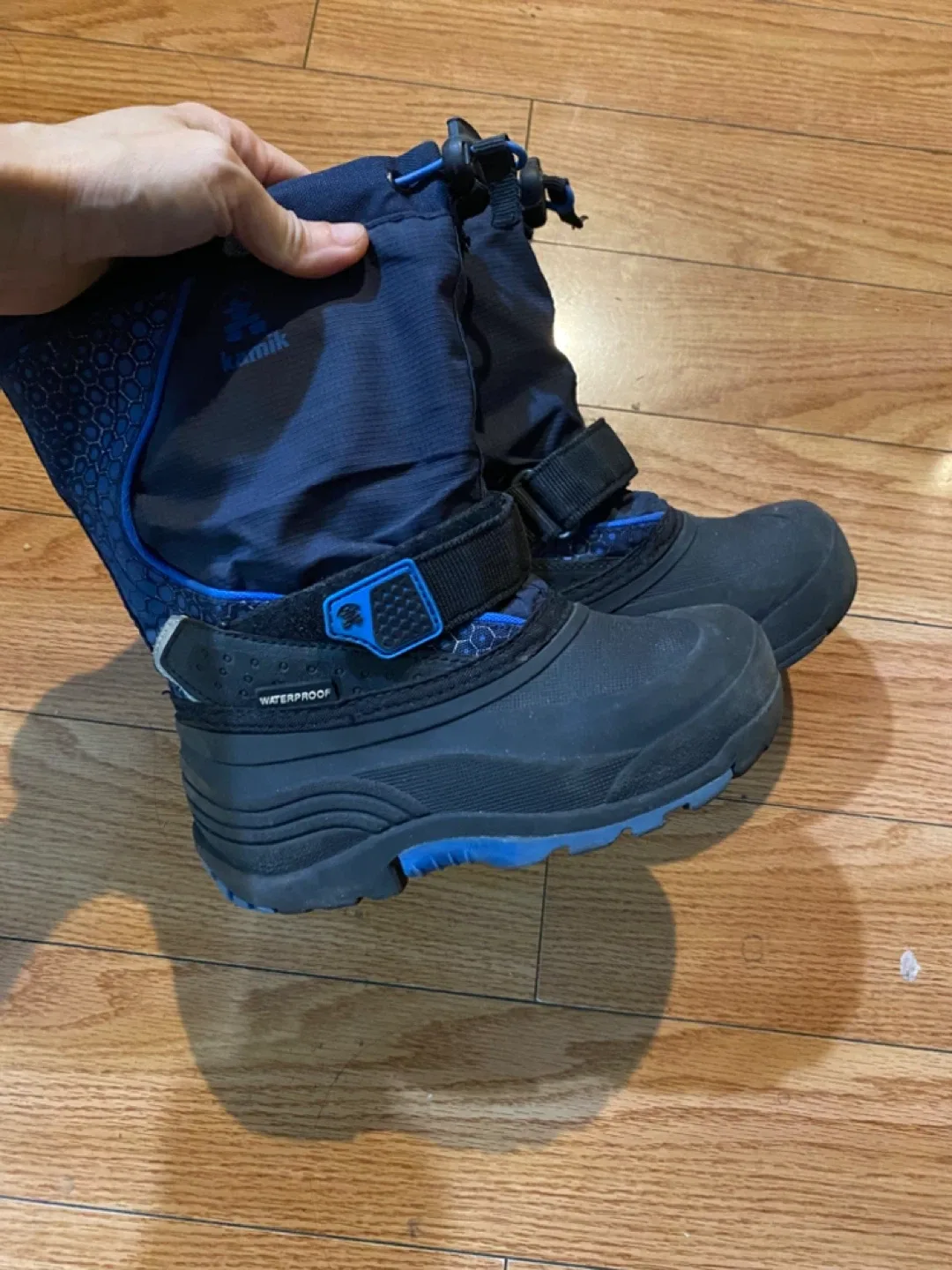 Kamik Kids Winter Boots Size 11 image indicator(2)