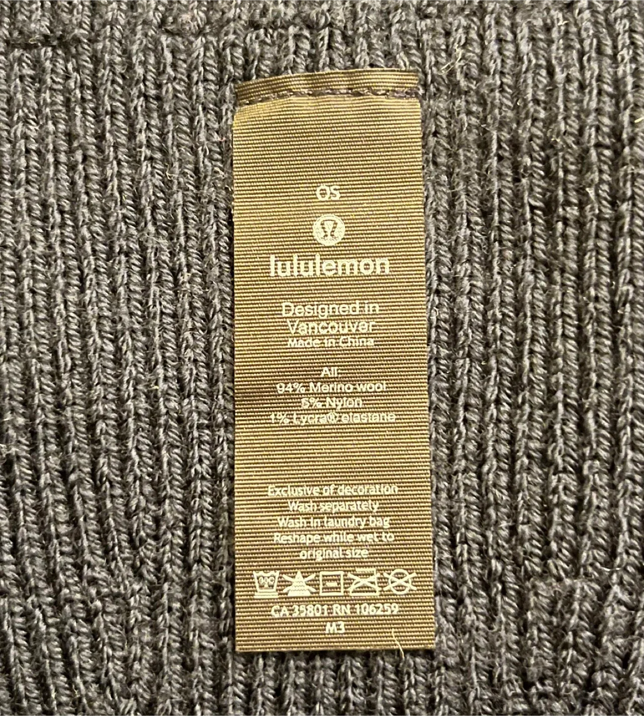 Lululemon Merino Wool Blend Beanie image indicator(3)