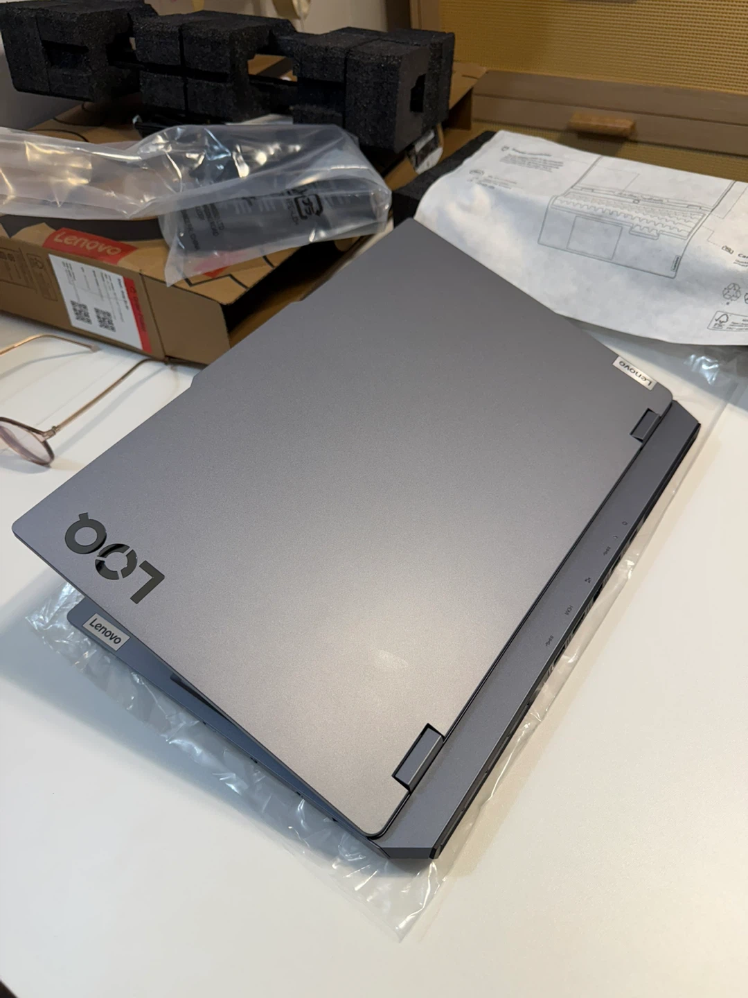 Lenovo LOQ 15.6" Gaming Laptop RTX 5050- Luna Grey