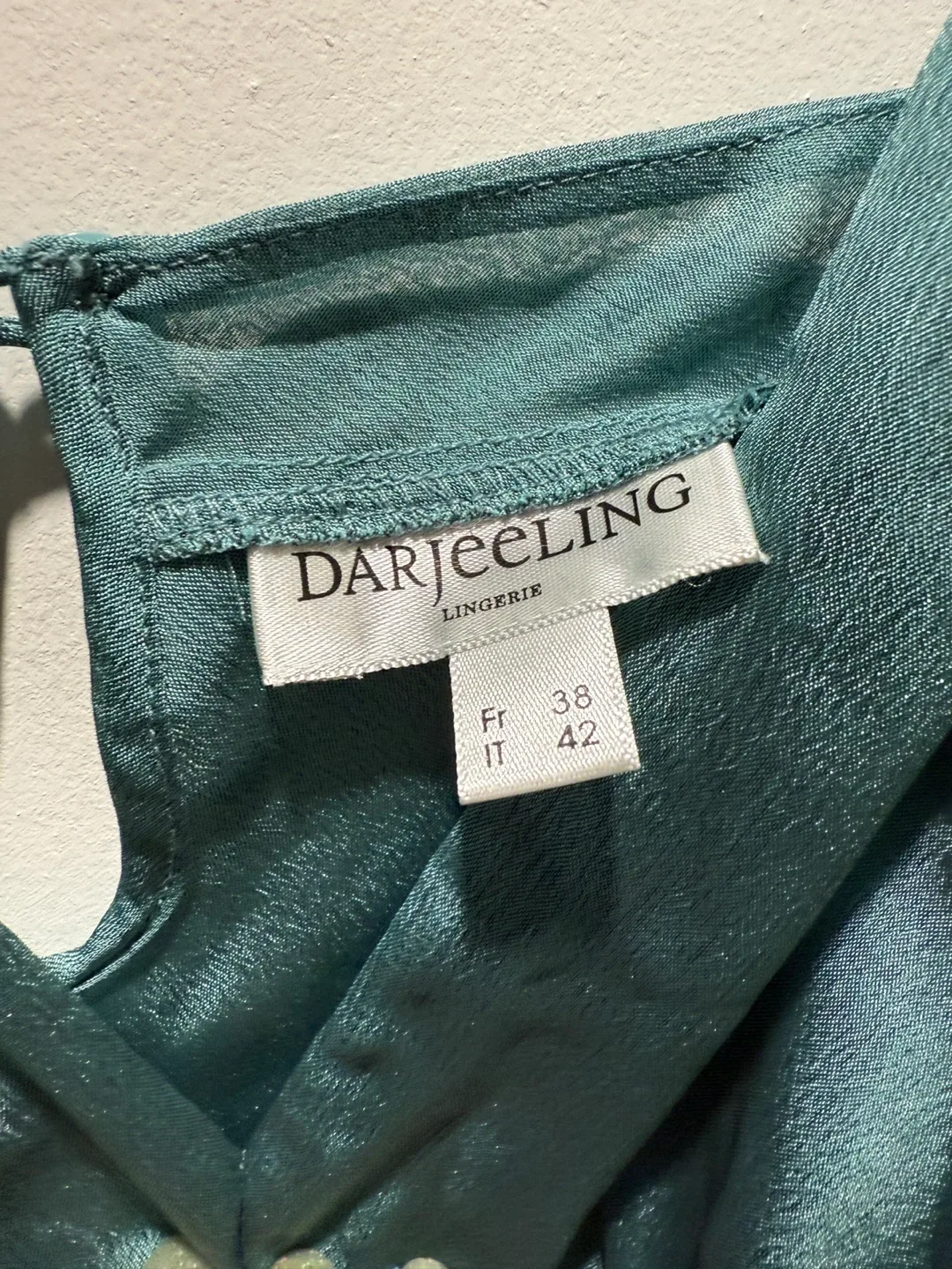 Fashion nova top, green lingerie and sweater image indicator(2)