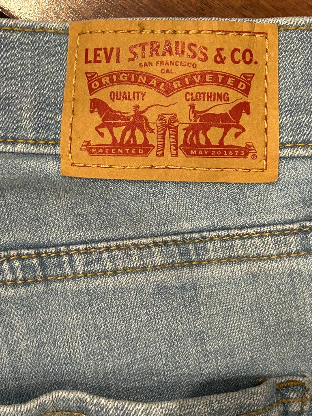 Levi's 311 Shaping Skinny Jeans - Size 30 image indicator(3)