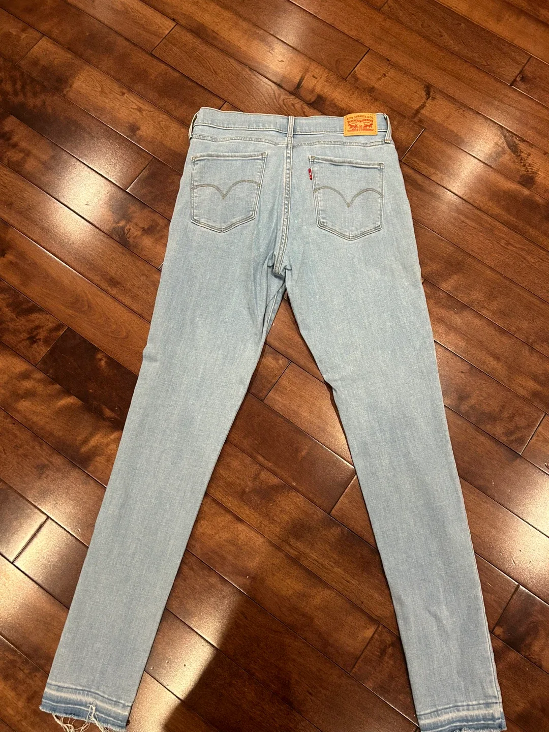 Levi's 311 Shaping Skinny Jeans - Size 30 image indicator(2)