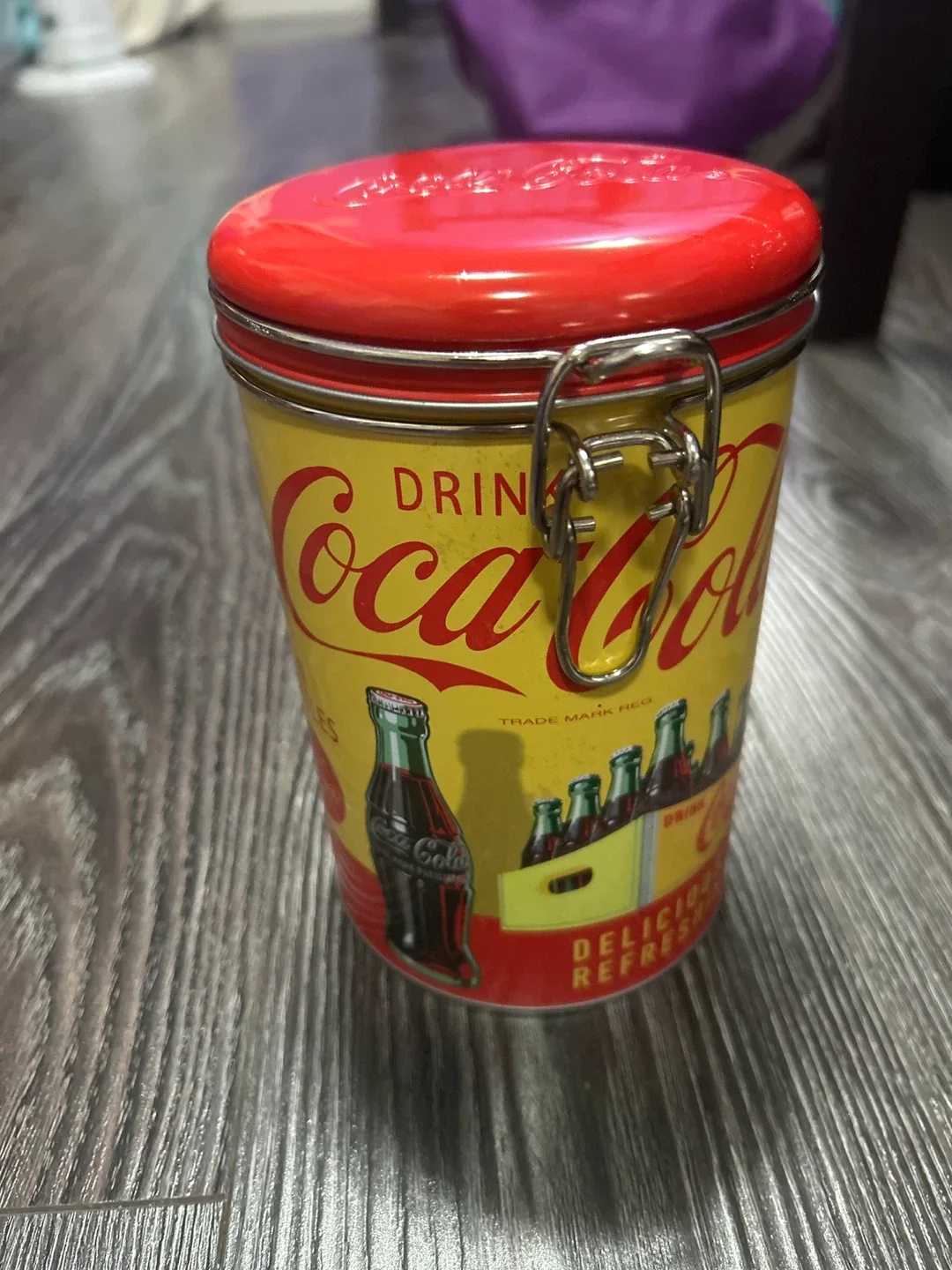 Coca-Cola Tin Storage Container image indicator(2)