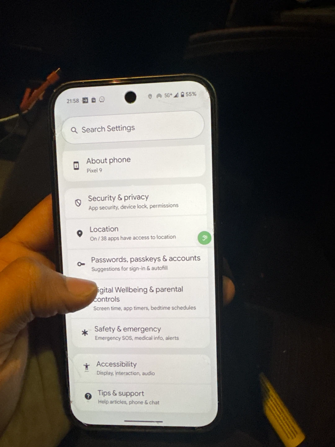 Google Pixel 9 - photo 3