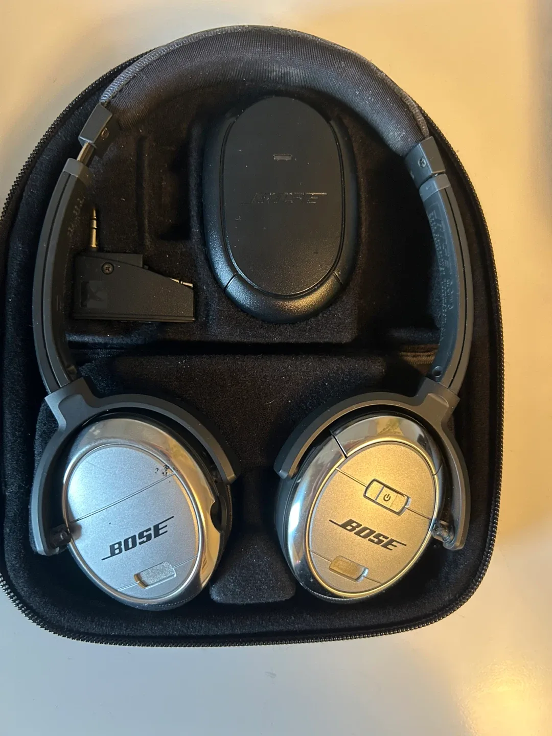 Bose Acoustic Noise Cancelling Headphones