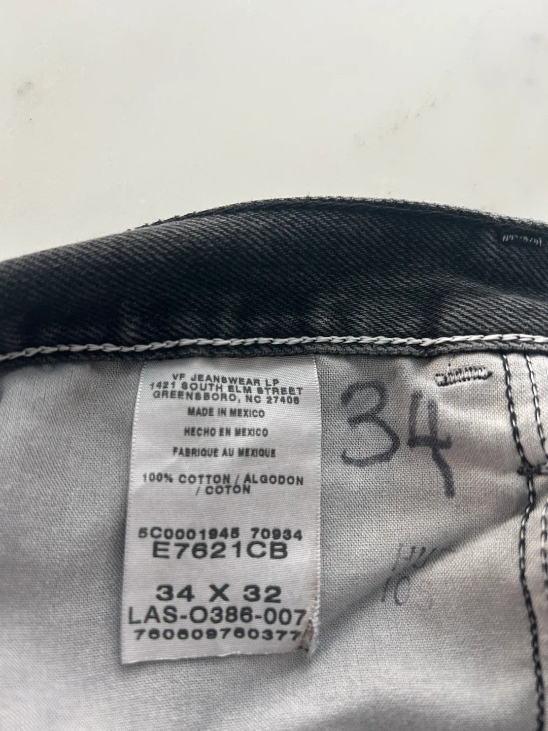 Wrangler Black Jeans - Size 34x32 image indicator(3)