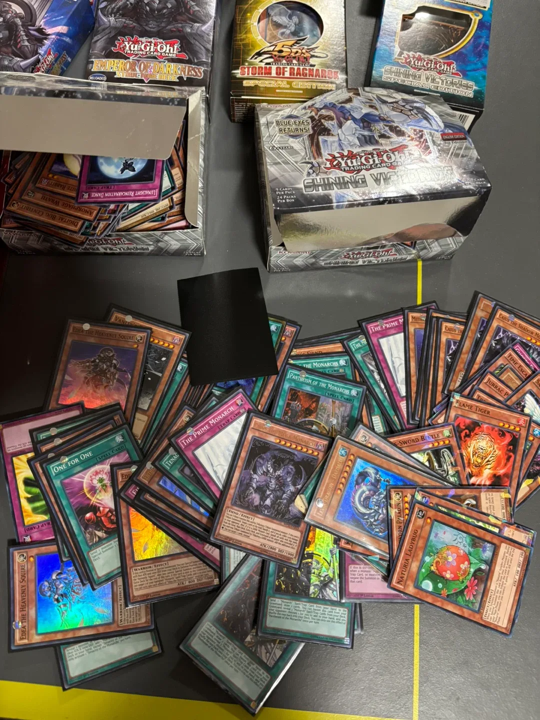 Yu-Gi-Oh! Trading Card Lot image indicator(3)