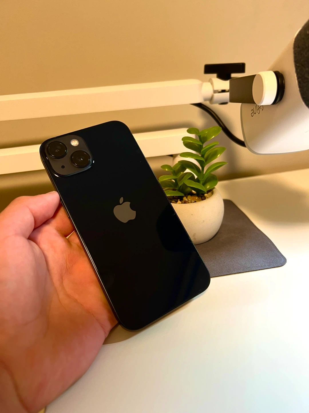 iPhone 13 - 100% Original Battery + Box & Charger!