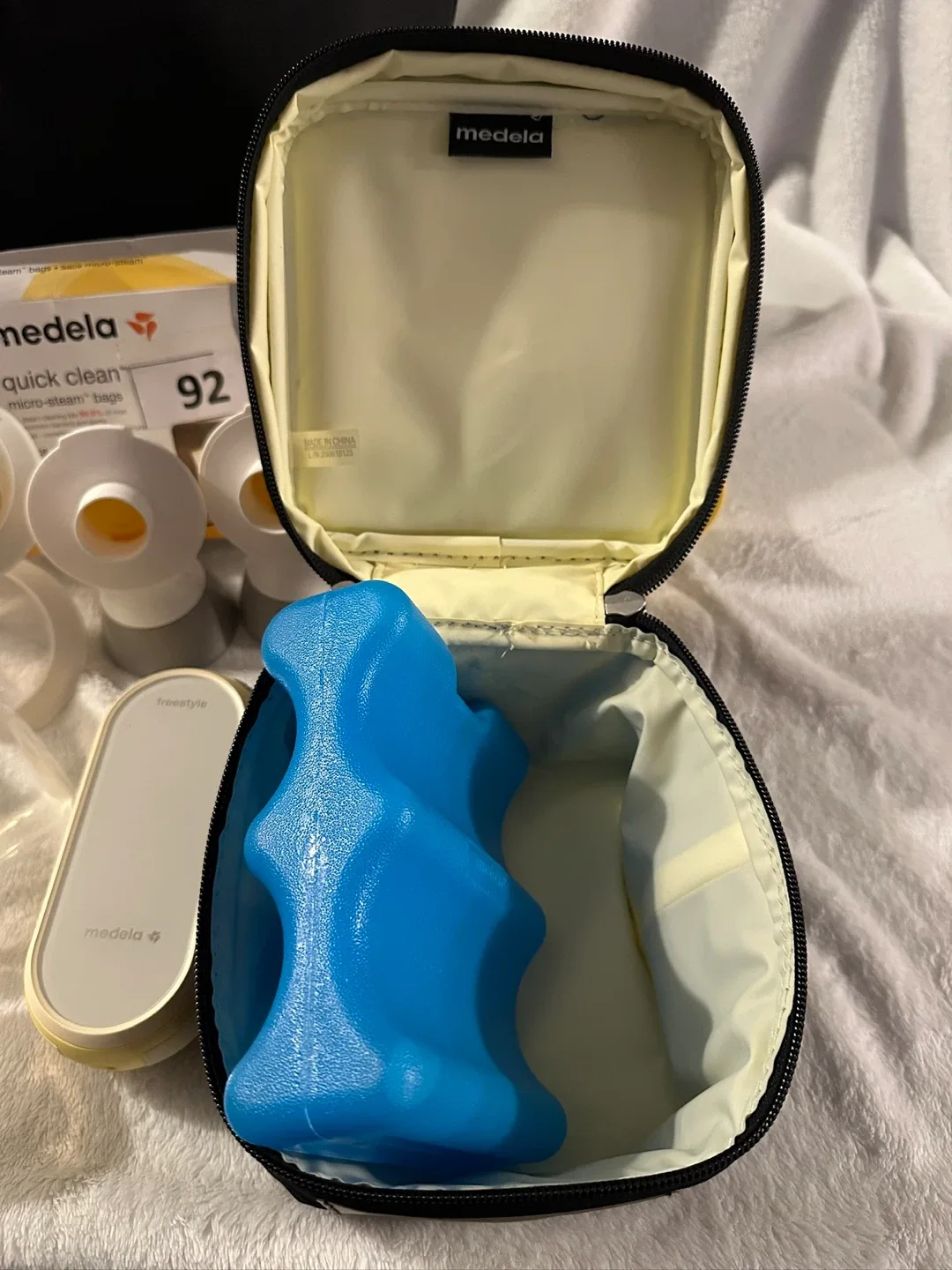 Medela Freestyle Breast Pump Set image indicator(2)