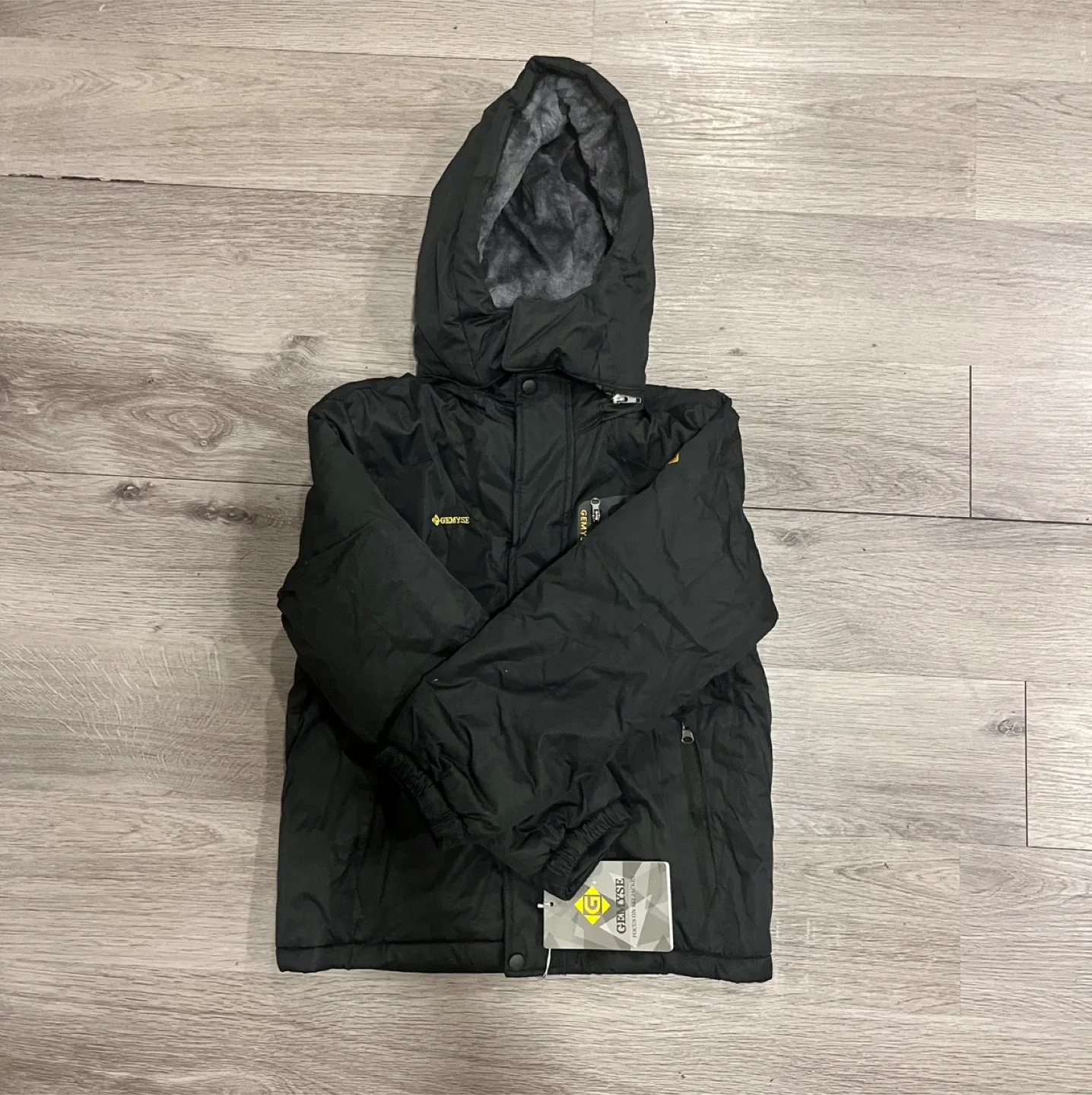 50$ GEMYSE BOY Winter Coat Size M(8) image indicator(4)