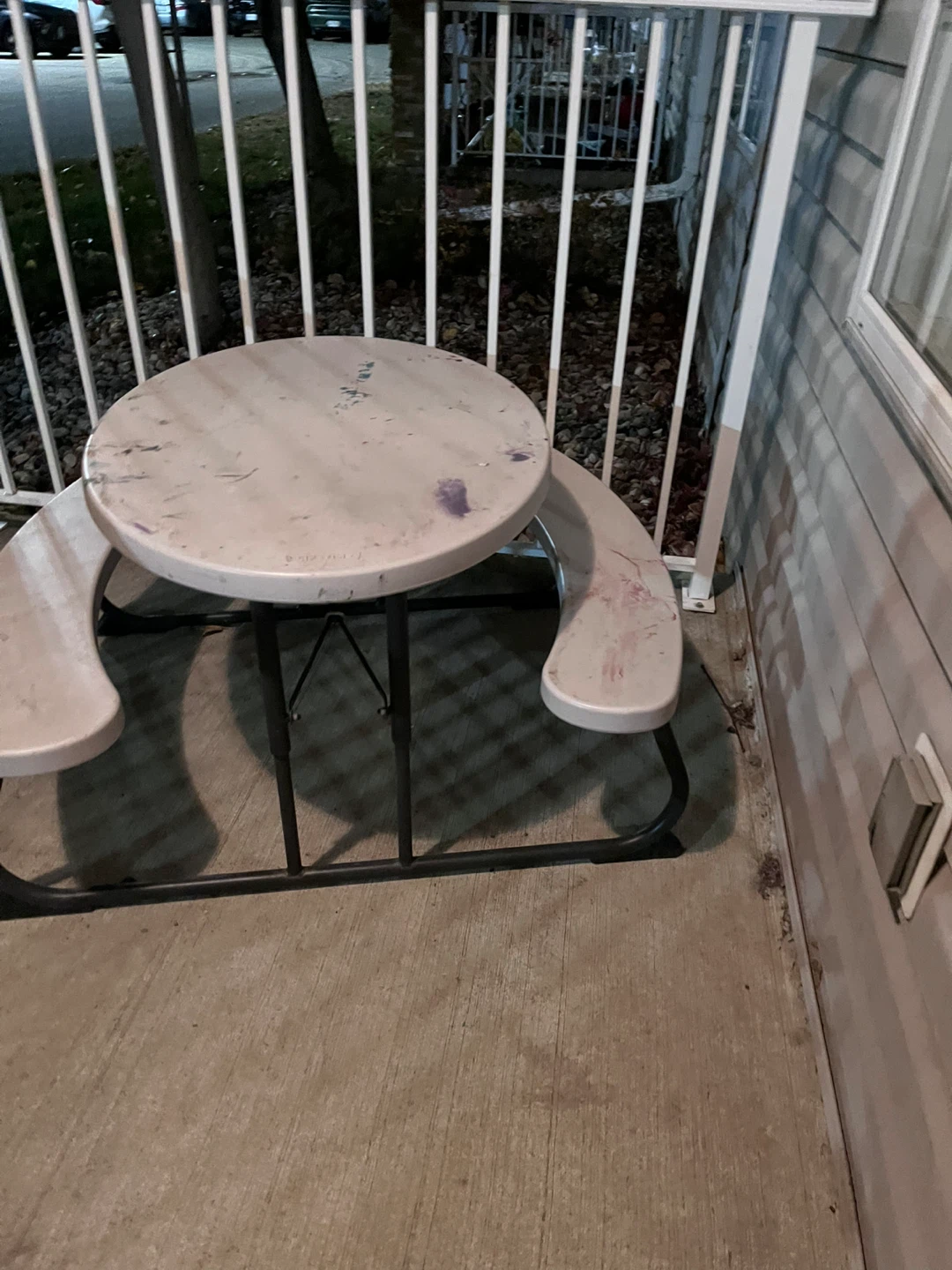 Kids Picnic Table - photo 2