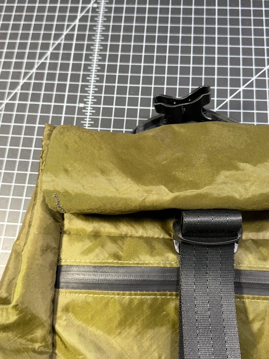 North St. Bags Commuter Micro Pannier 14L Olive - USED image indicator(7)