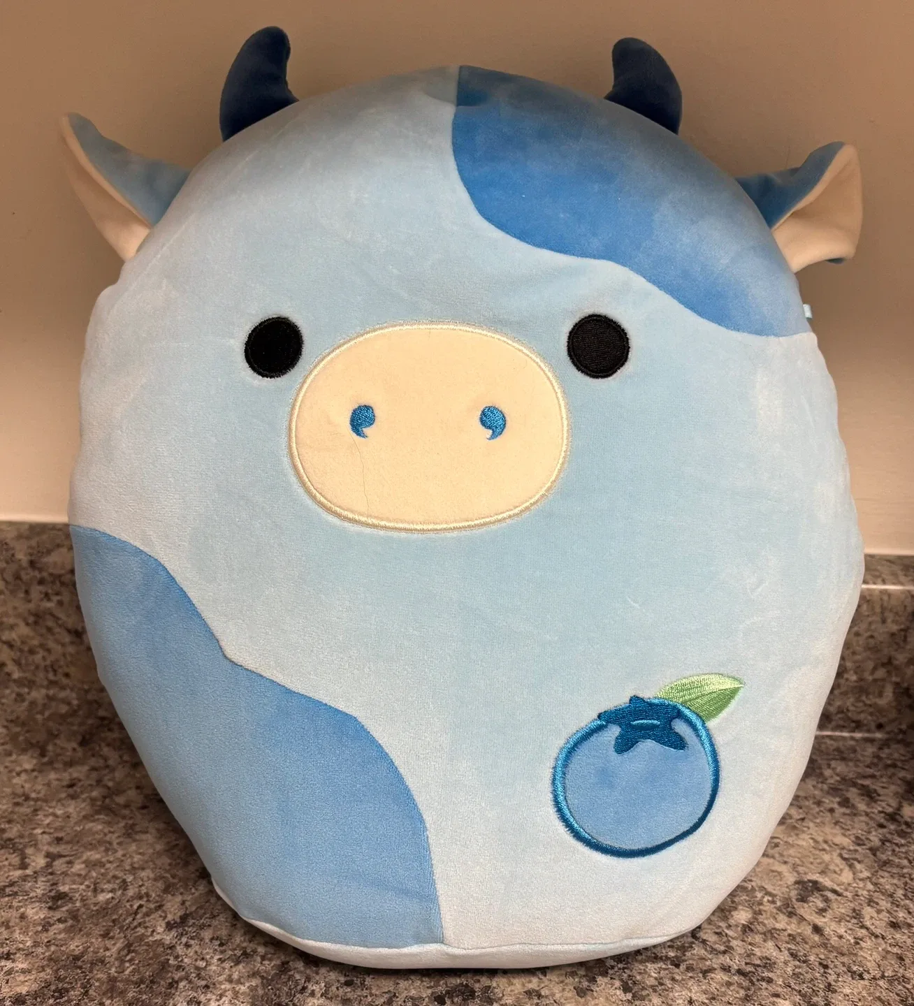 Squishmallow Plush Assorted Cows image indicator(2)
